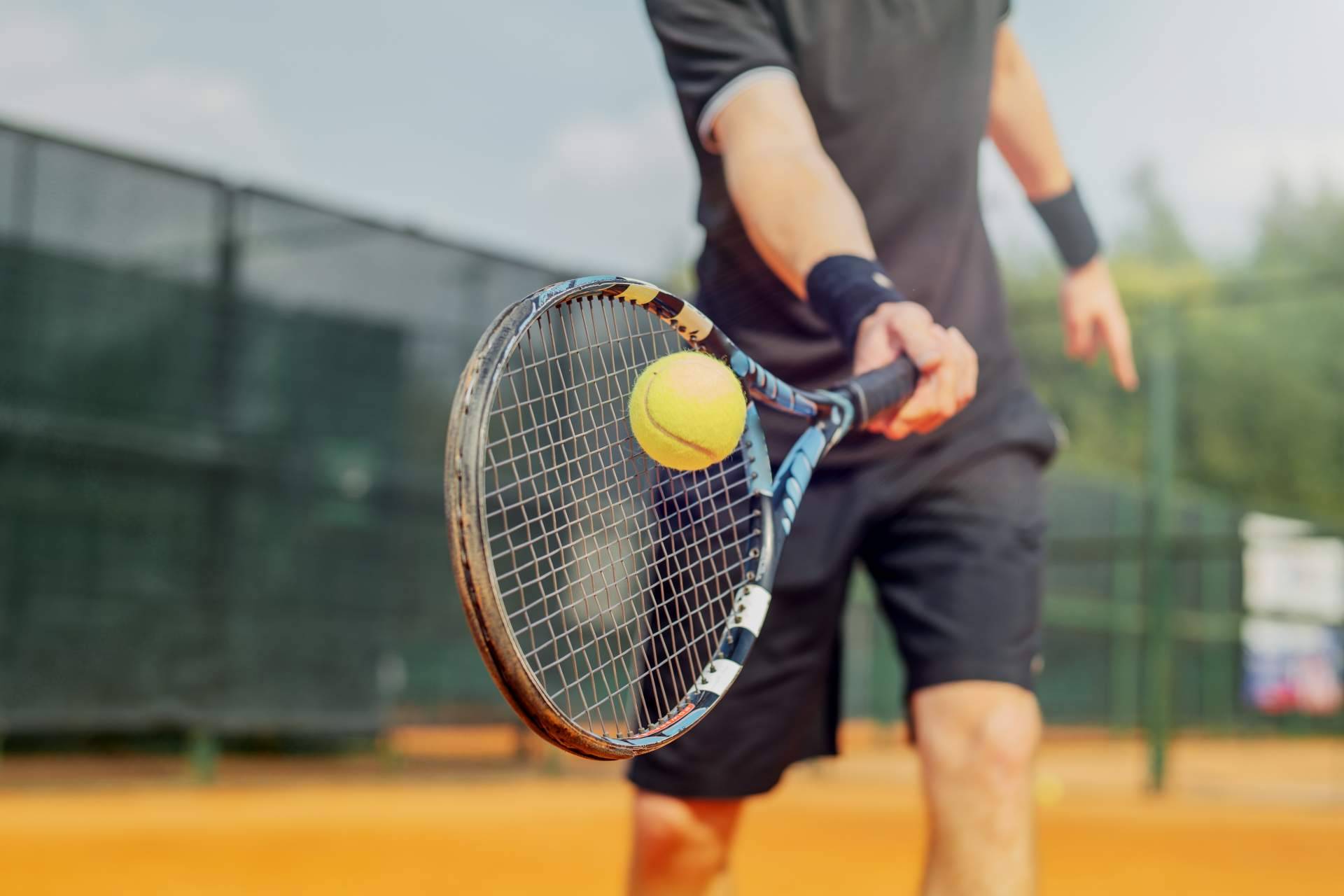 SPORT AND TREND ofrece diferentes tipos de pelotas de tenis