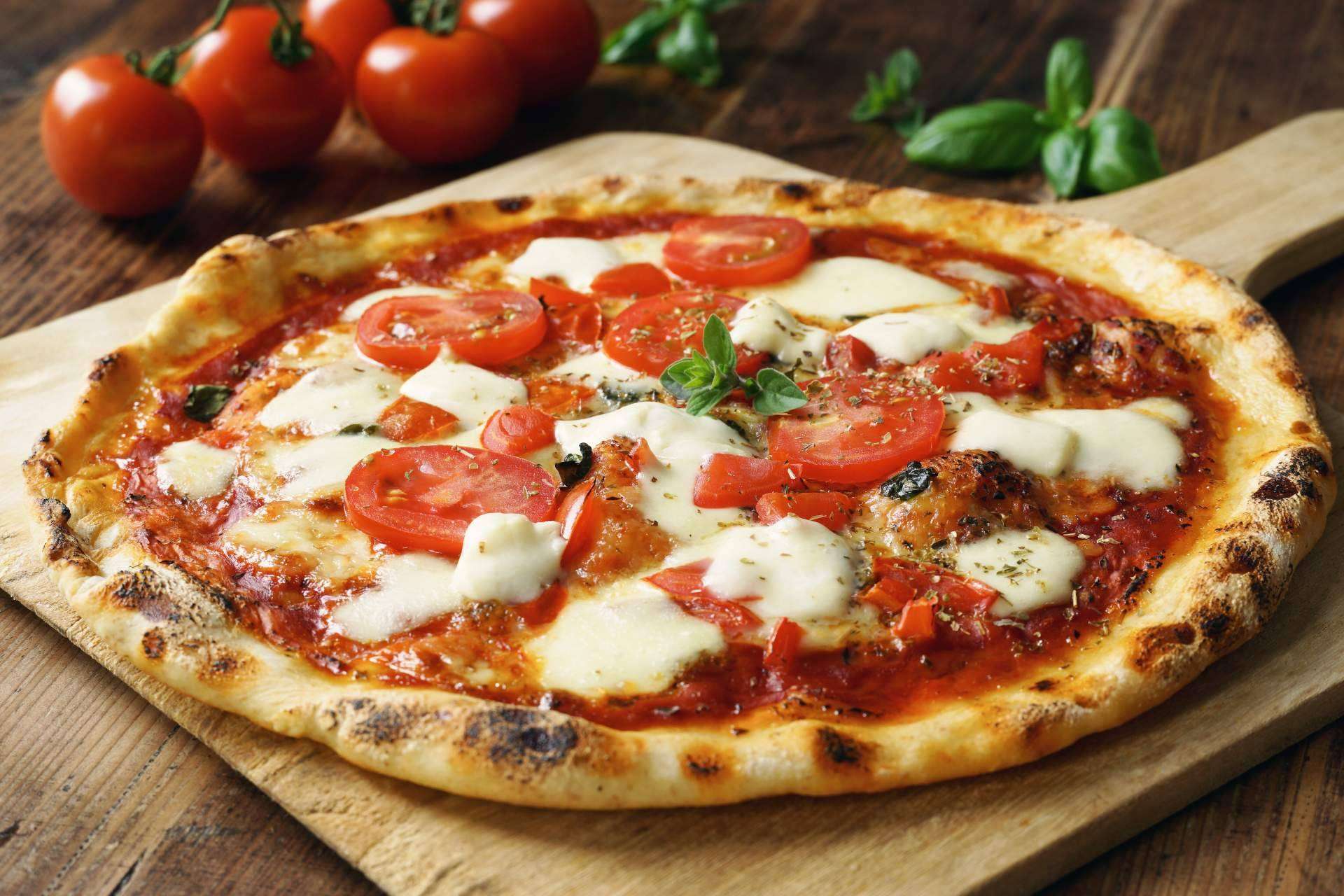 La pizzería del puerto de Santa María Mozzarella e Basilico ofrece una amplia carta