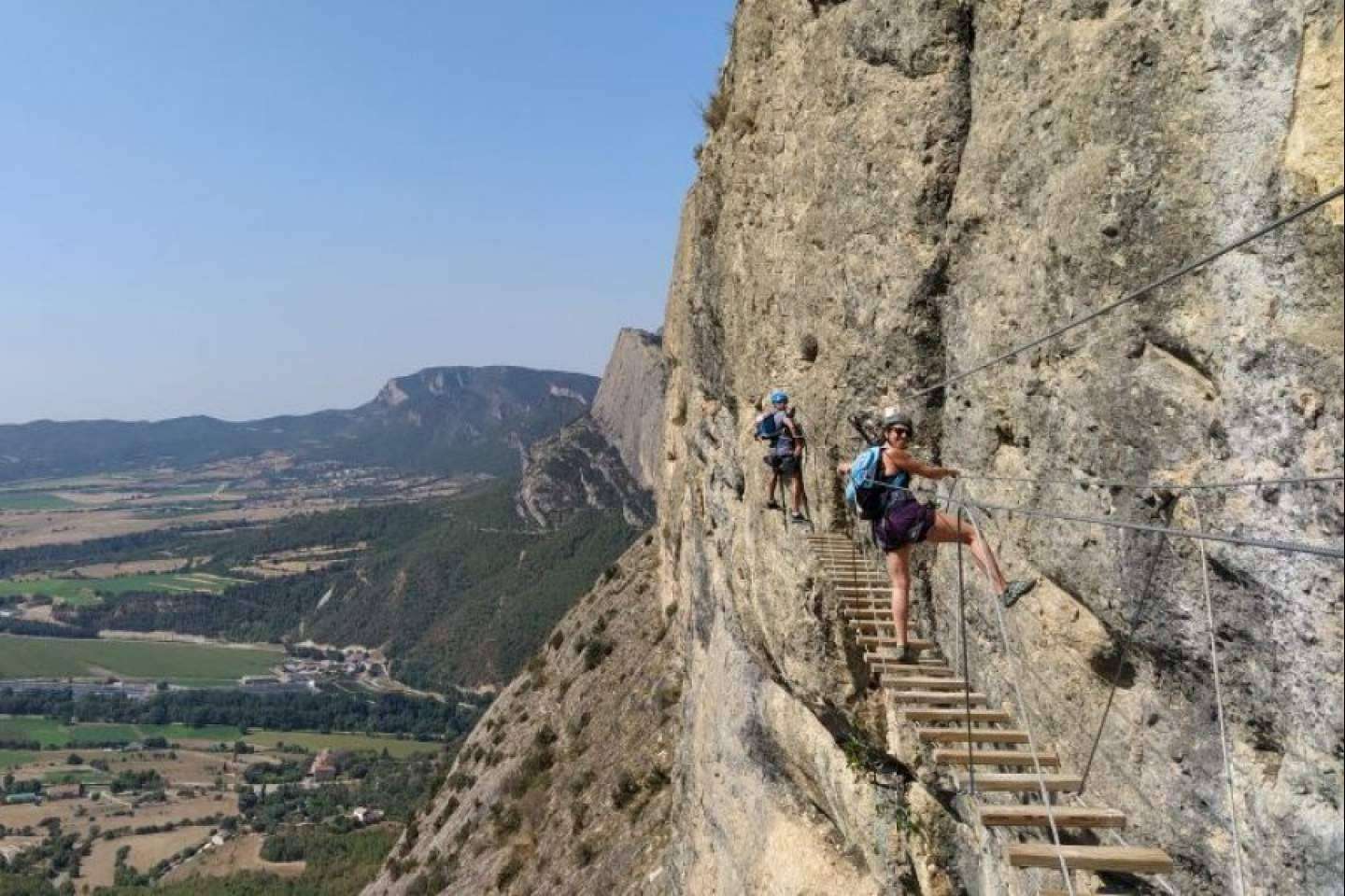 Rutas para practicar vía ferrata en Cataluña, con Guía y Deportes de Aventura