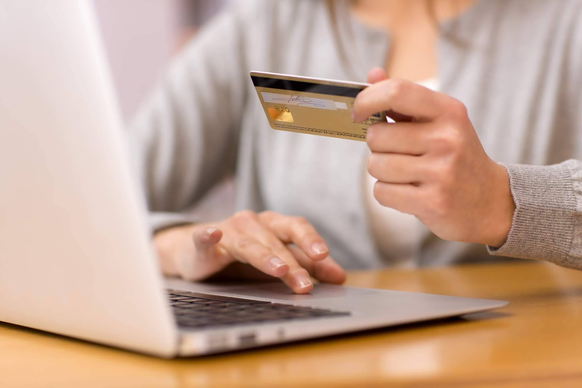 Conocer los beneficios de la omnicalidad, en entornos móvil y e-commerce, (Máster de la UCM)