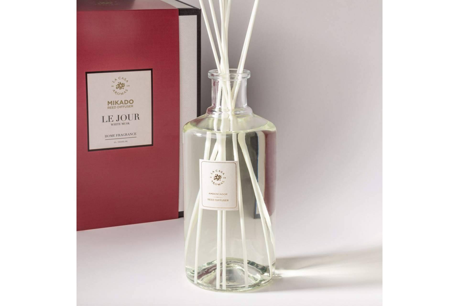 Le Jour - Le Nuit es el nuevo ambientador para el hogar de La Casa de los Aromas, con gran intensidad y una duración de hasta 6 meses