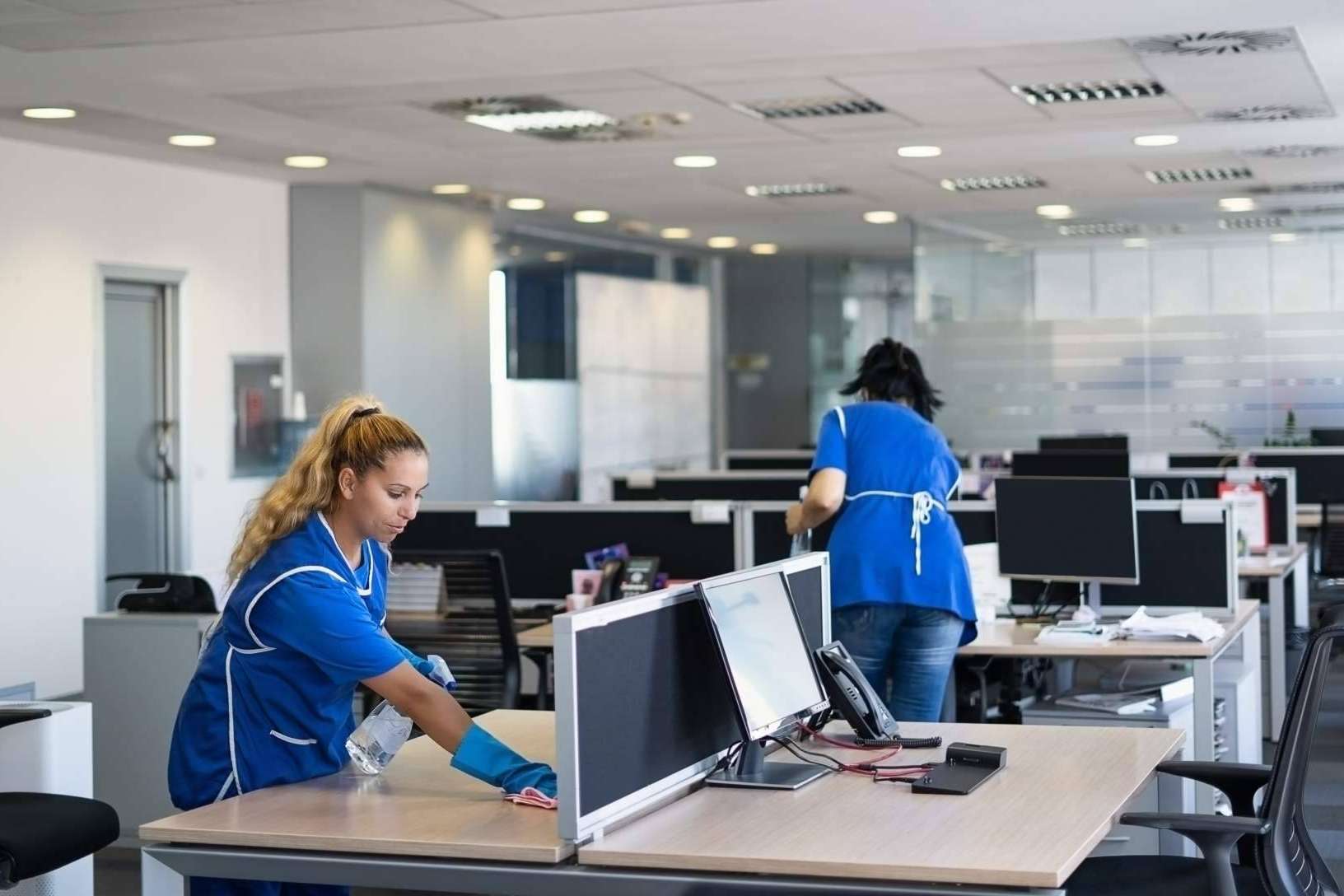 La oferta multiservicios de Grupo Sileb, una empresa de mantenimiento en Madrid y Sevilla