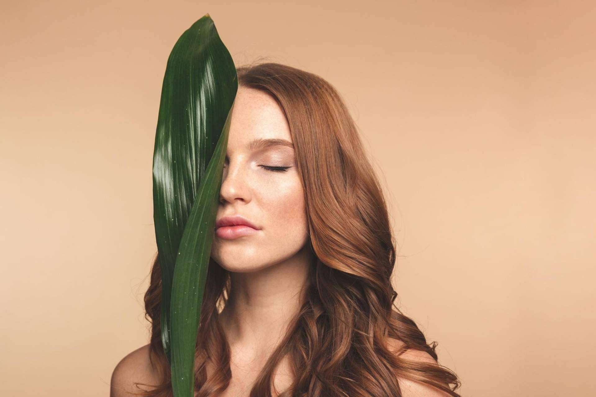 Los nuevos lanzamientos de DHYVANA, Veggie Botox y Clear Skin Azelaic, son lo último en cosmética eco