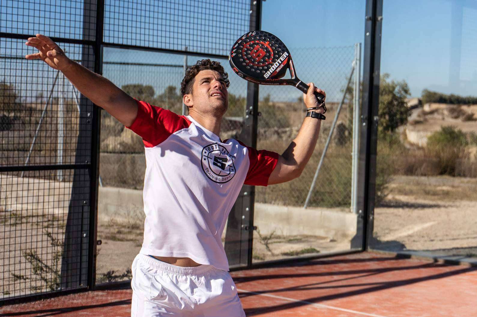 Una marca de palas de pádel profesionales con elementos muy diferenciales, SHOOTER PADEL