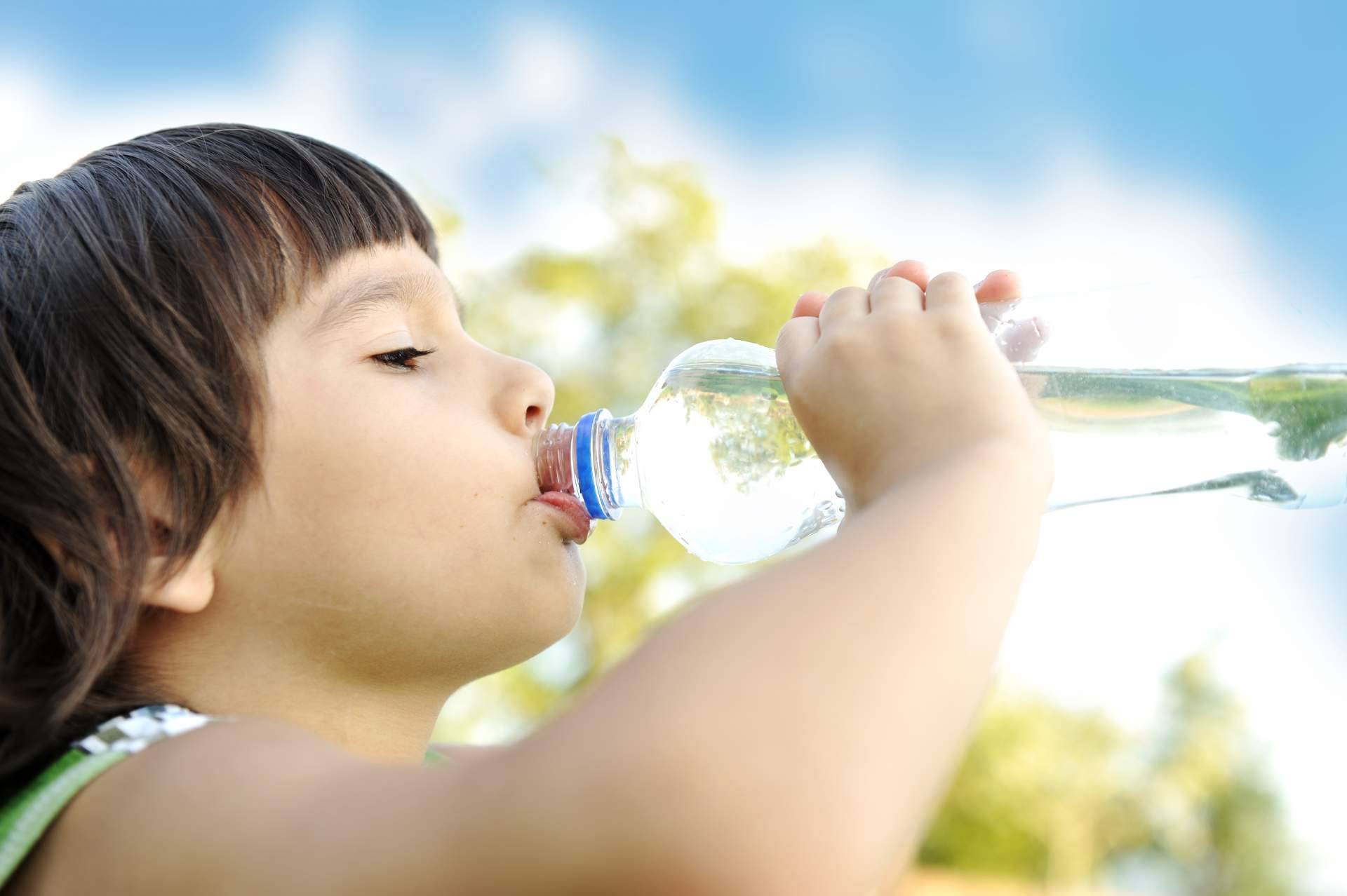 Las botellas de las fuentes de Blue Planet contribuyen en el cuidado del medioambiente y el reciclaje