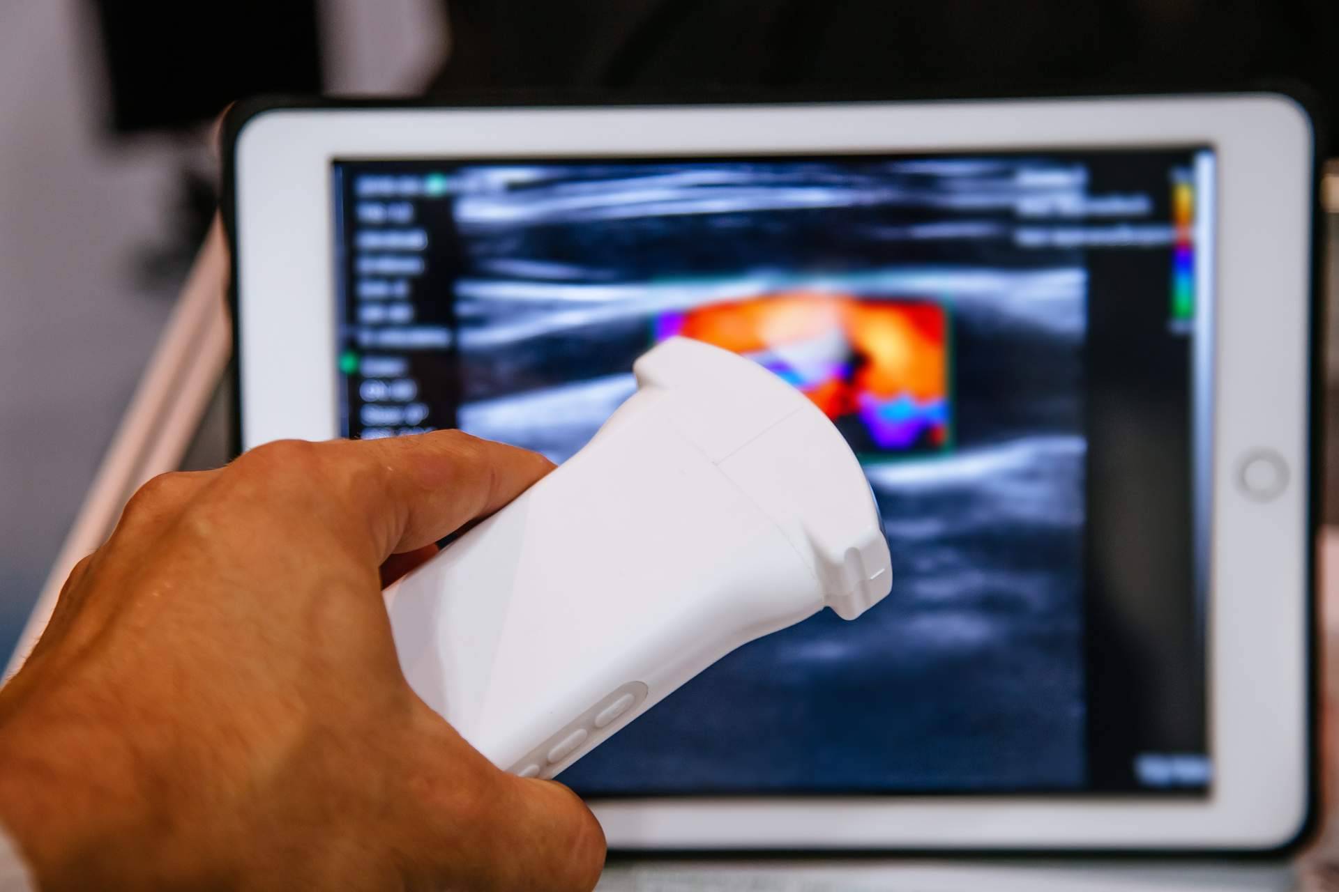 El software de ViewPoint 6 para ginecología y cardio de Health Net Connections