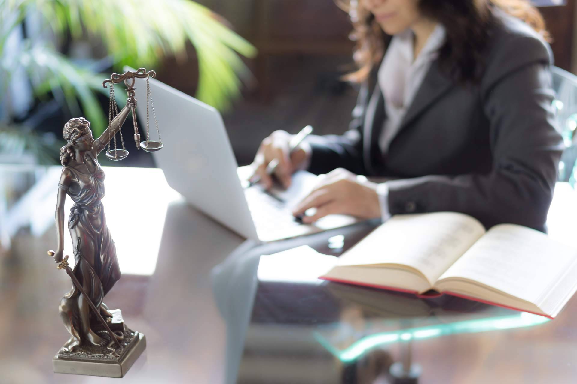 El despacho Català Reinón, expertos abogados laboralistas en Madrid y Barcelona