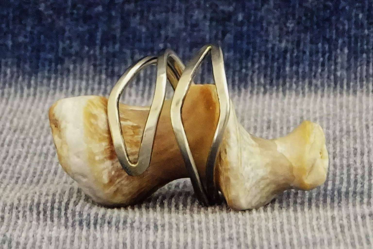 Joyas artesanales de plata disponibles en la tienda de Ecolibrí