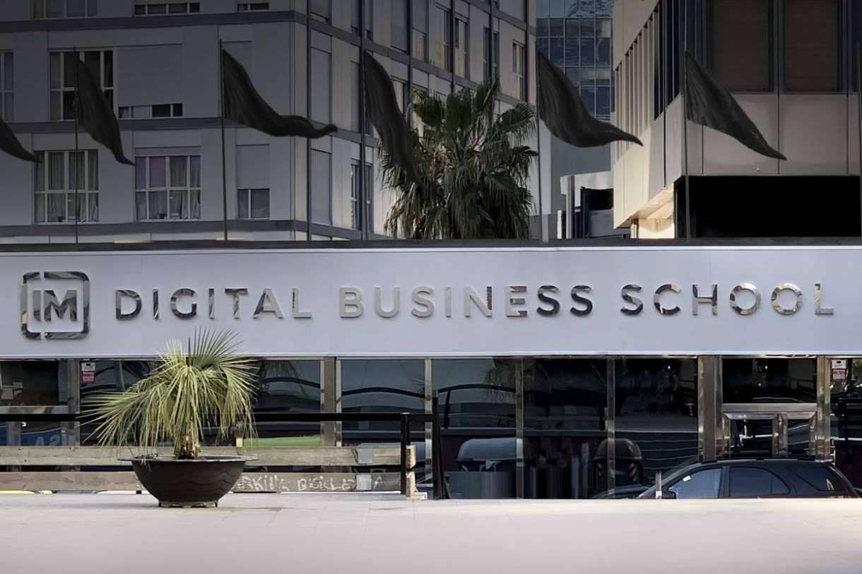 IM Digital Business School, considerada una de las mejores escuelas de negocios digitales