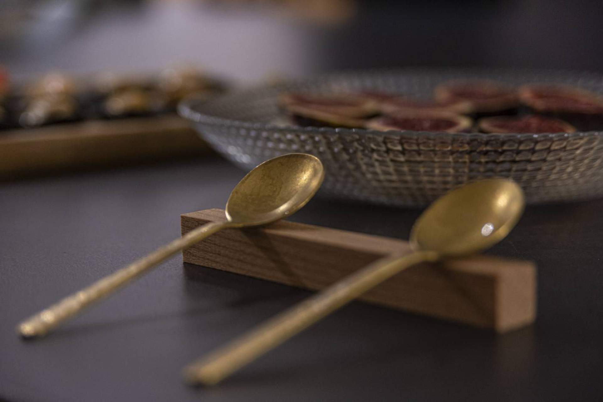 Sorprender regalando experiencias gastronómicas como la cena clandestina