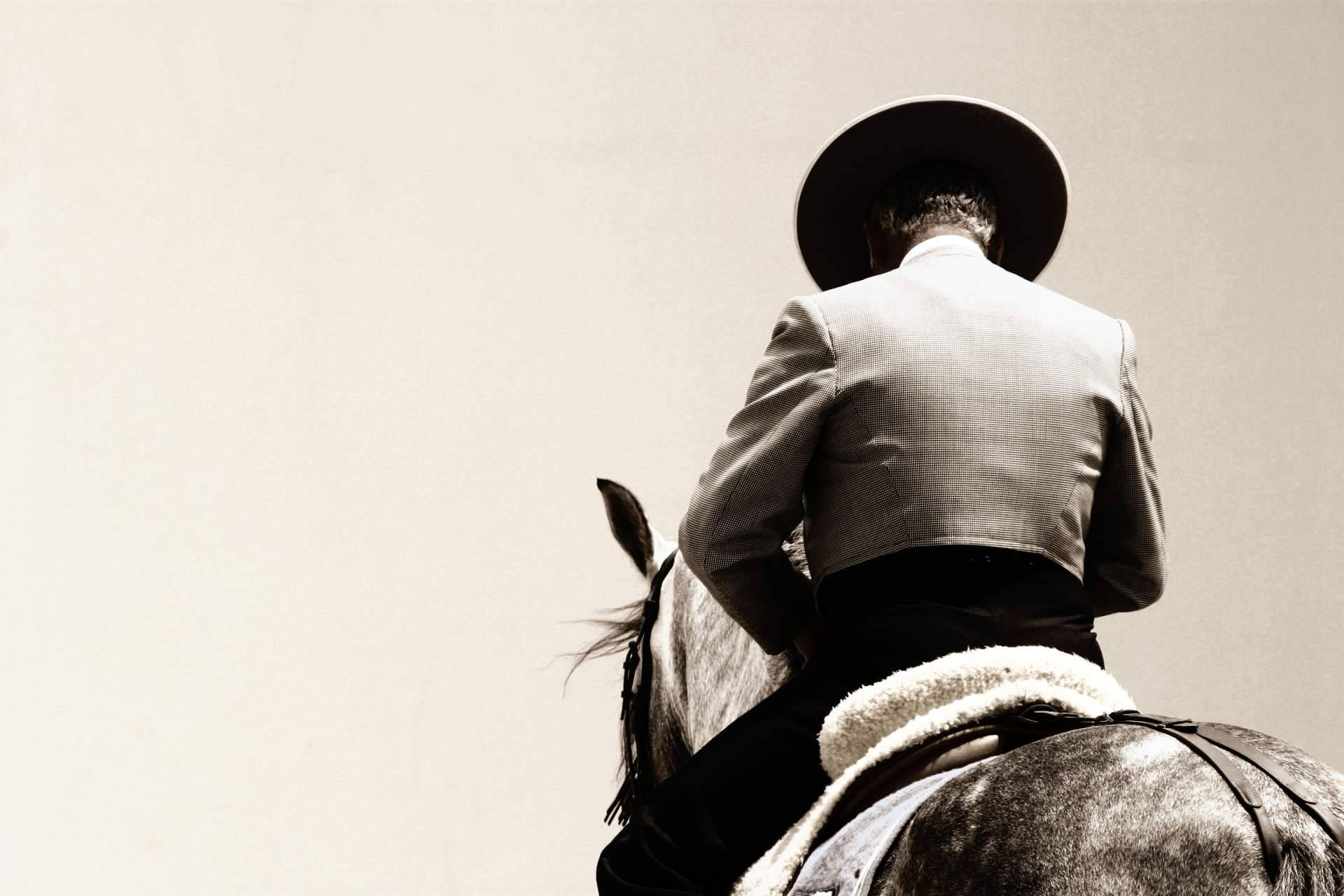Viva la Feria ofrece traje corto de hombre para ferias, romerías o montar a caballo