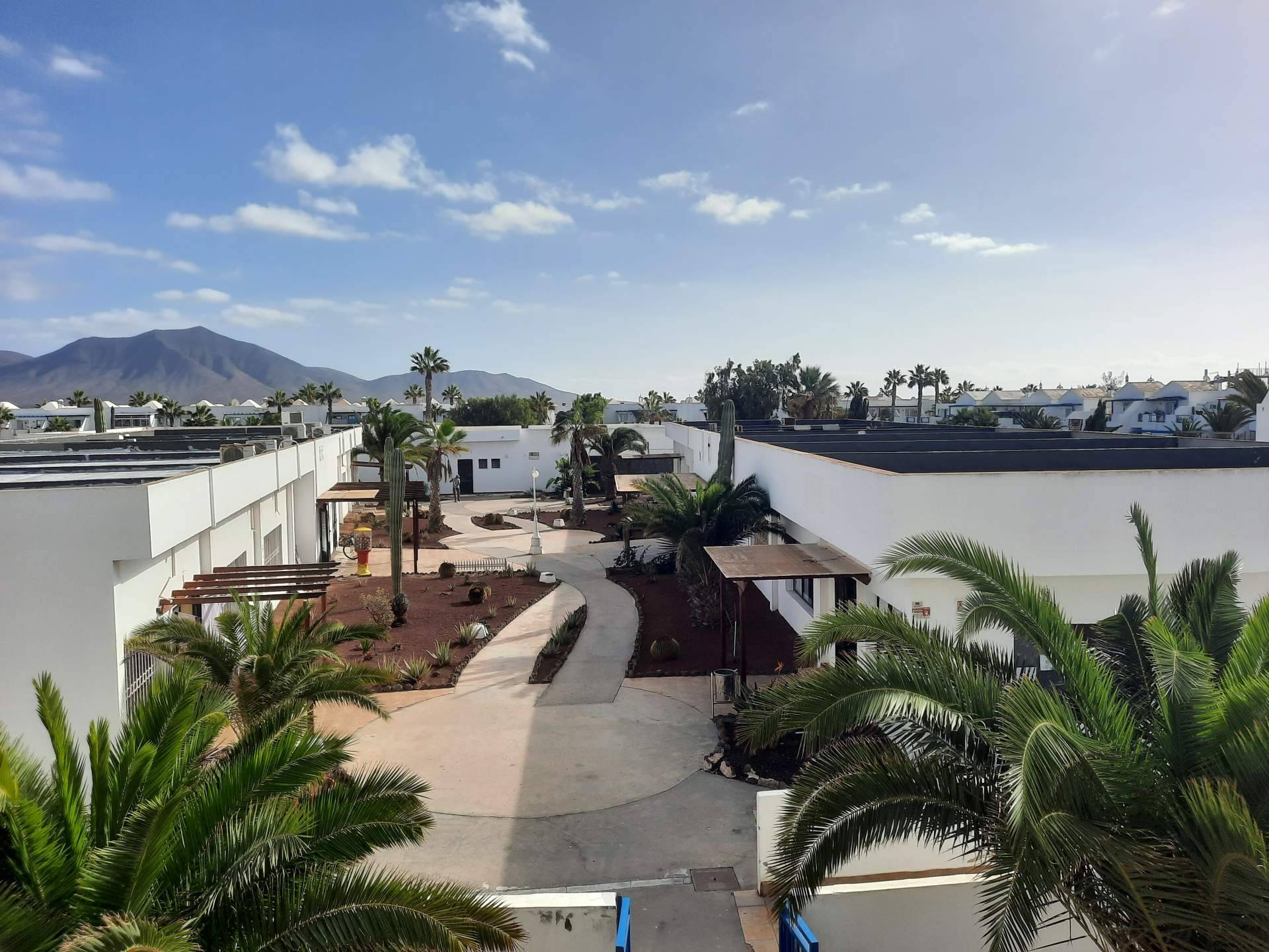 La plataforma de subastas, Eactivos.com, subasta más de 40 apartamentos con garaje en una urbanización de Lanzarote