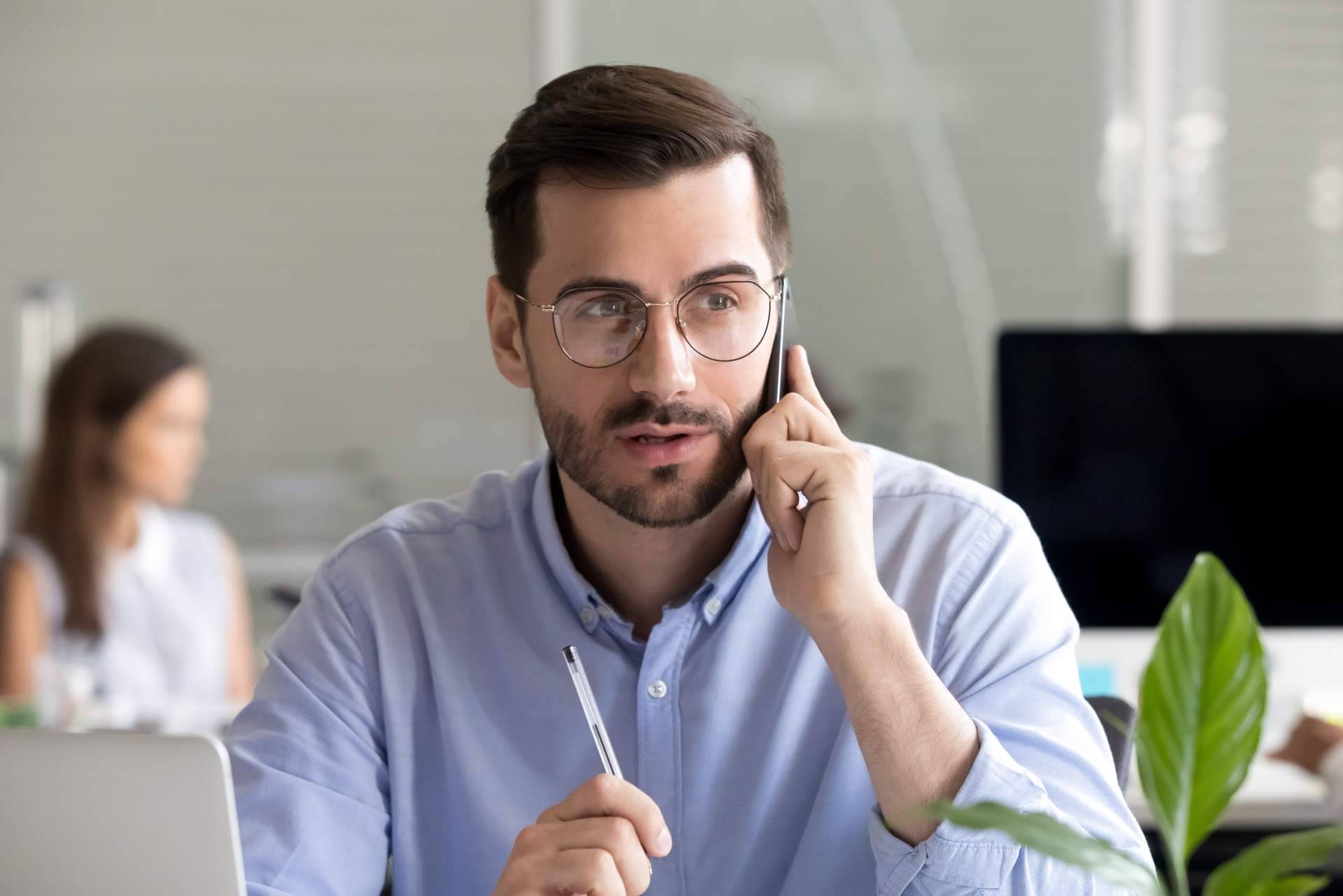 NOVI mentor club expone algunos aspectos que considerar al contratar comerciales autónomos