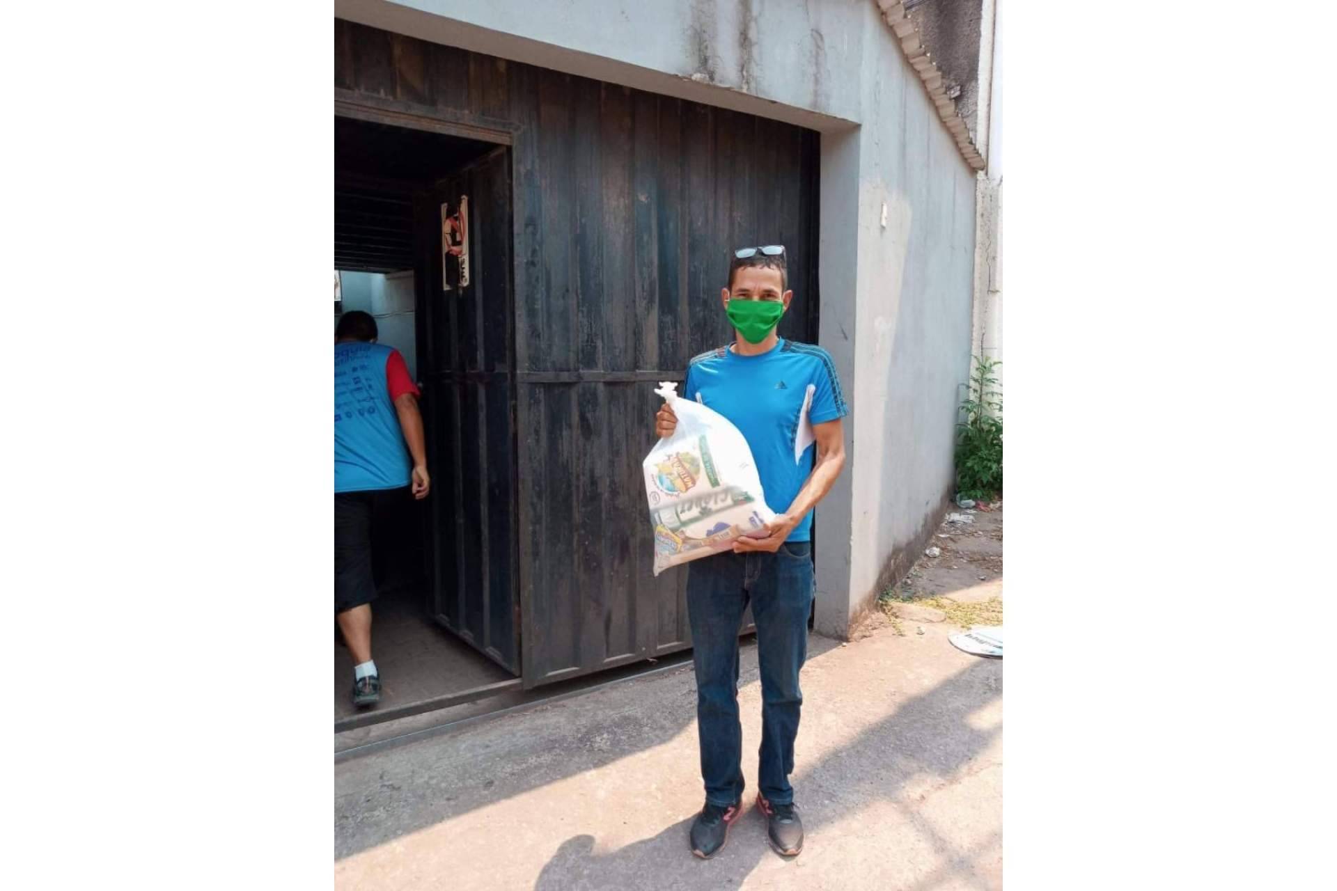 La entrega de alimentos básicos durante la pandemia y el compromiso de Elías Asfura con Fundación Marie