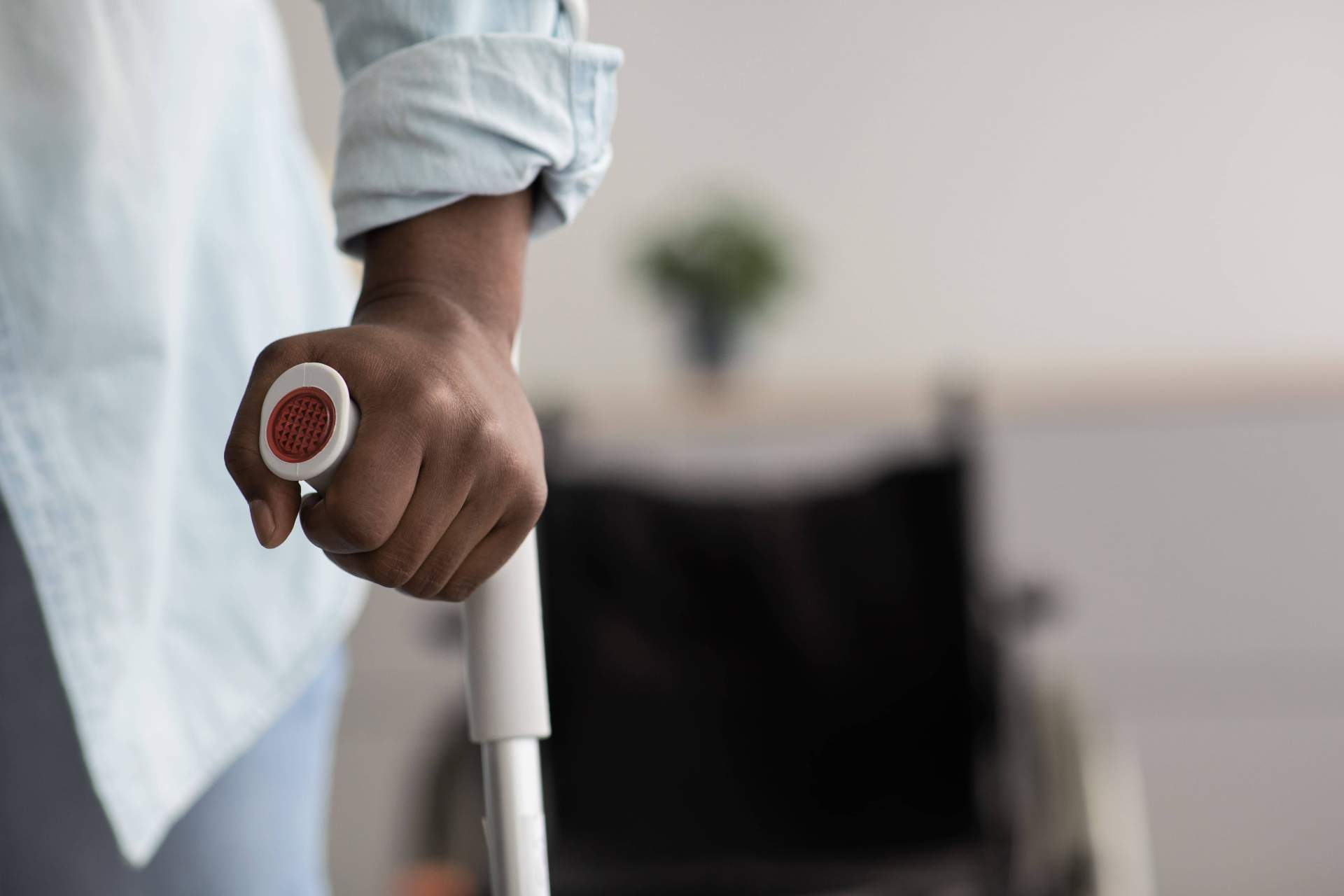 Subasta en Eactivos.com, maquinaria y mobiliario para rehabilitación
