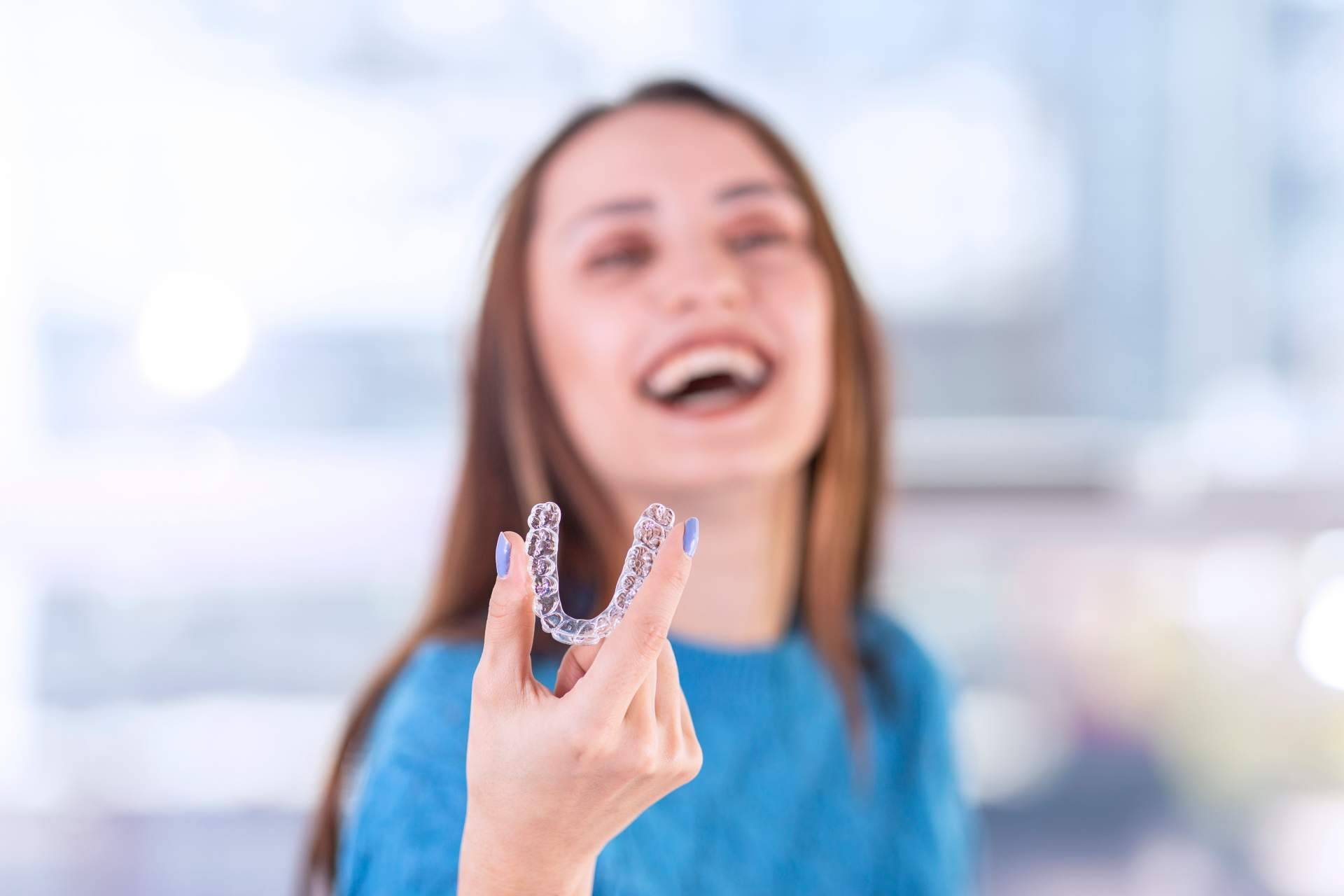 ¿Qué se debe saber sobre la ortodoncia invisible?, por Clínica Dental Delgado