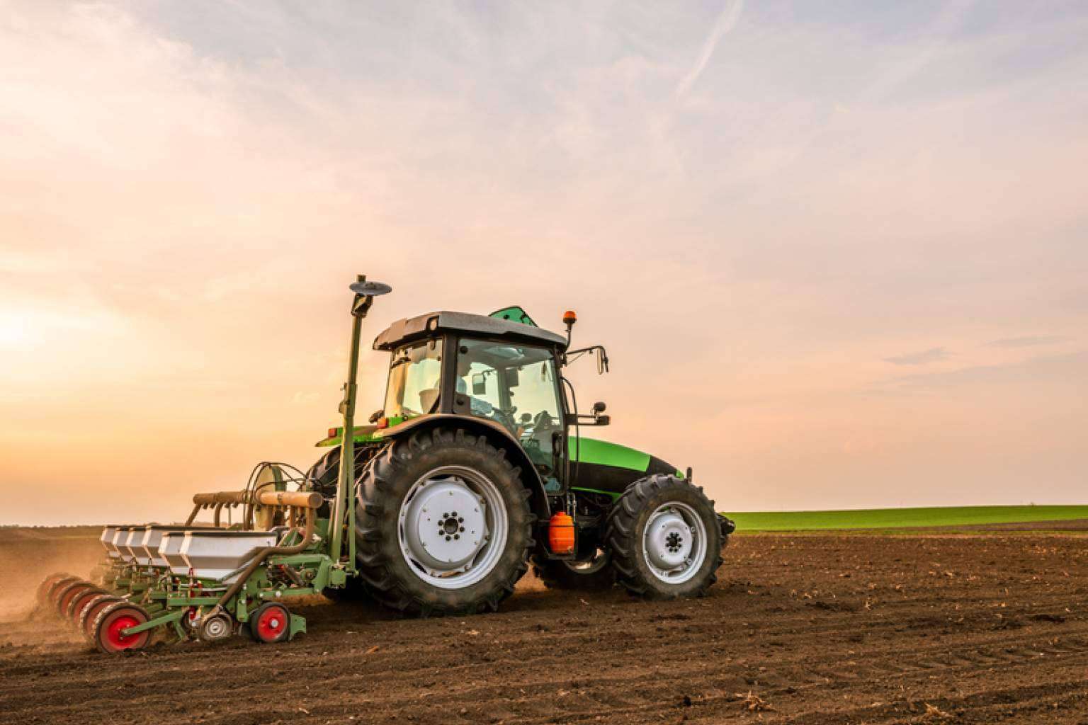 Grupo Seguros Generales ayuda a escoger el seguro de tractor adecuado según cada necesidad