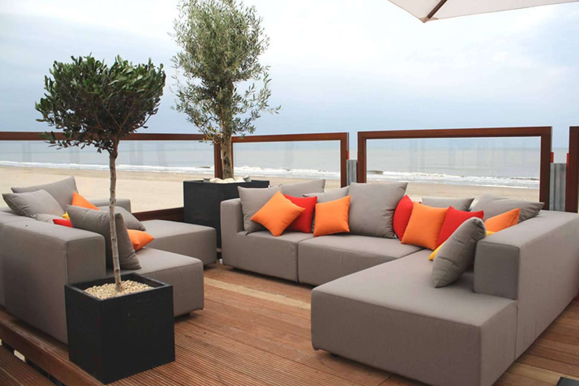 Amplia variedad de sofás de exterior con Muebles-Hostelería