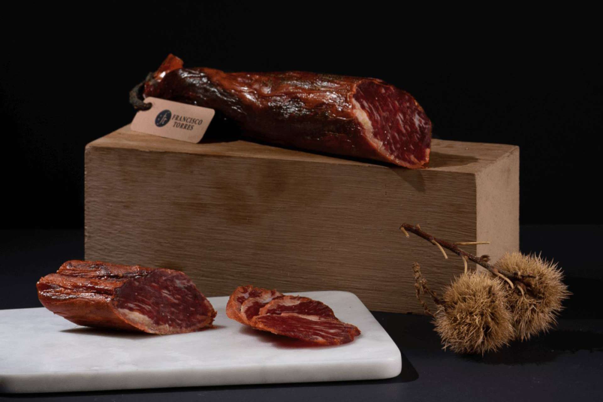 El valor y la tradición se unen en una delicada selección de embutidos artesanos de la Serranía de Ronda