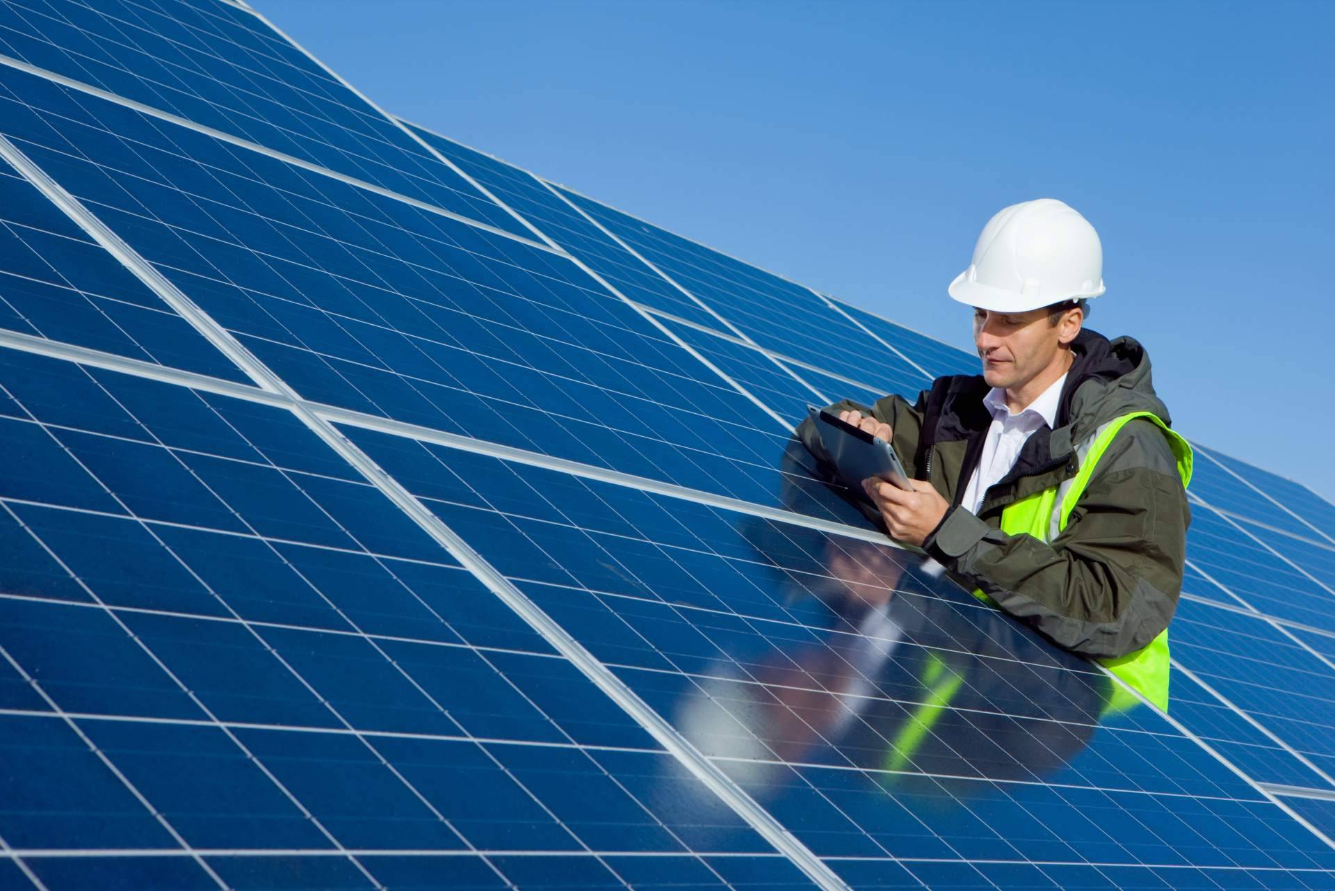 ¿Cómo elegir un instalador de placas solares?, por Soof