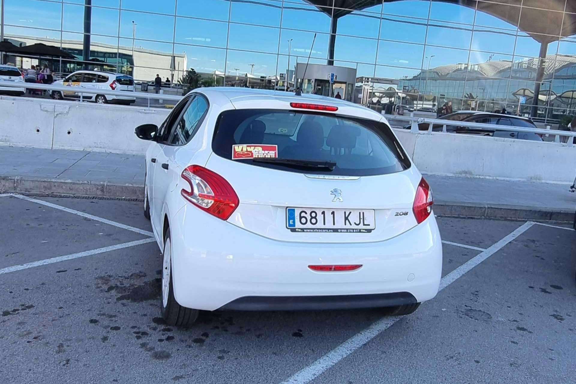 Viva Cars, la empresa que facilita el alquiler coches baratos en Aeropuerto Alicante