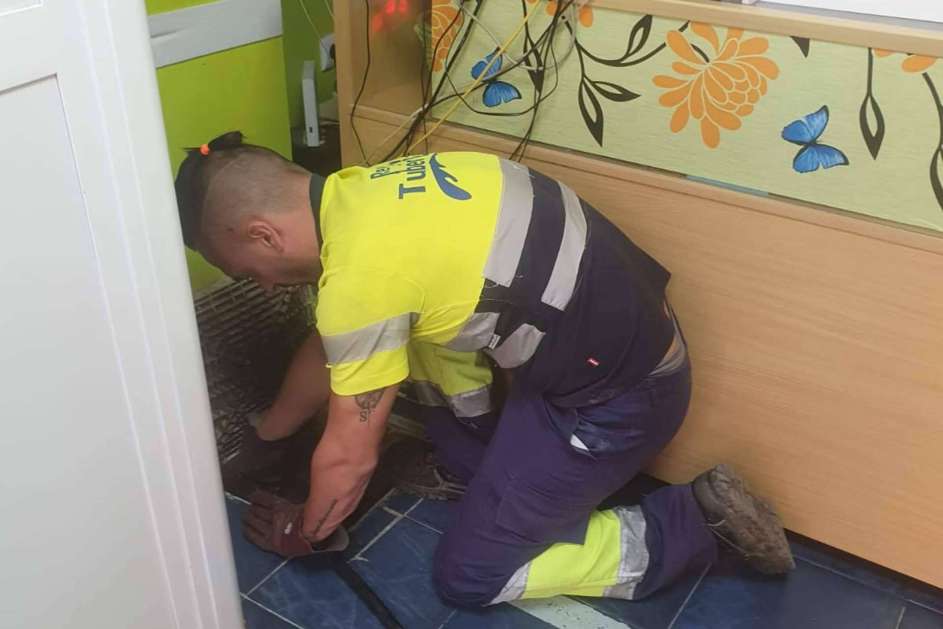 ¿Dónde obtener un servicio de desatoro 24h en Málaga? Rey Tuberías