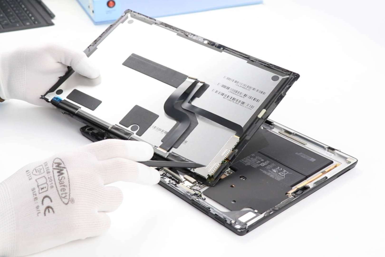 ¿Cuáles son las reparaciones más habituales de Microsoft Surface?, por BCNmóviles