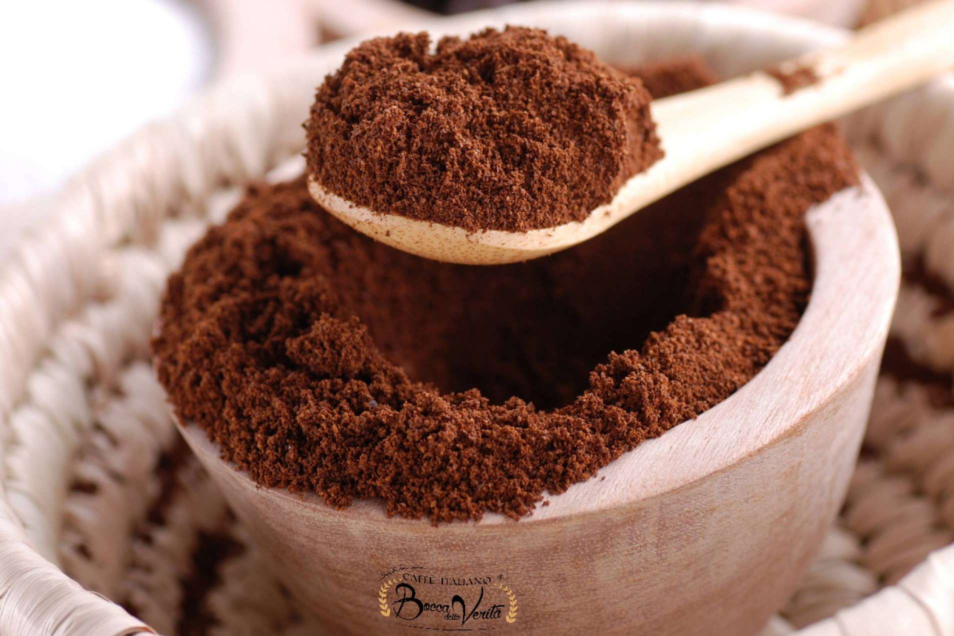 Sabor intenso y único del café molido de Café Bocca della Verità