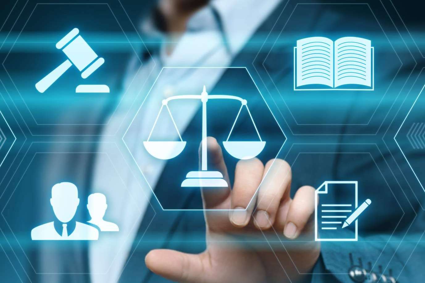 Robledo Vargas Abogados Asociados sobre la versión libre y los descargos del funcionario en el procedimiento disciplinario en Colombia