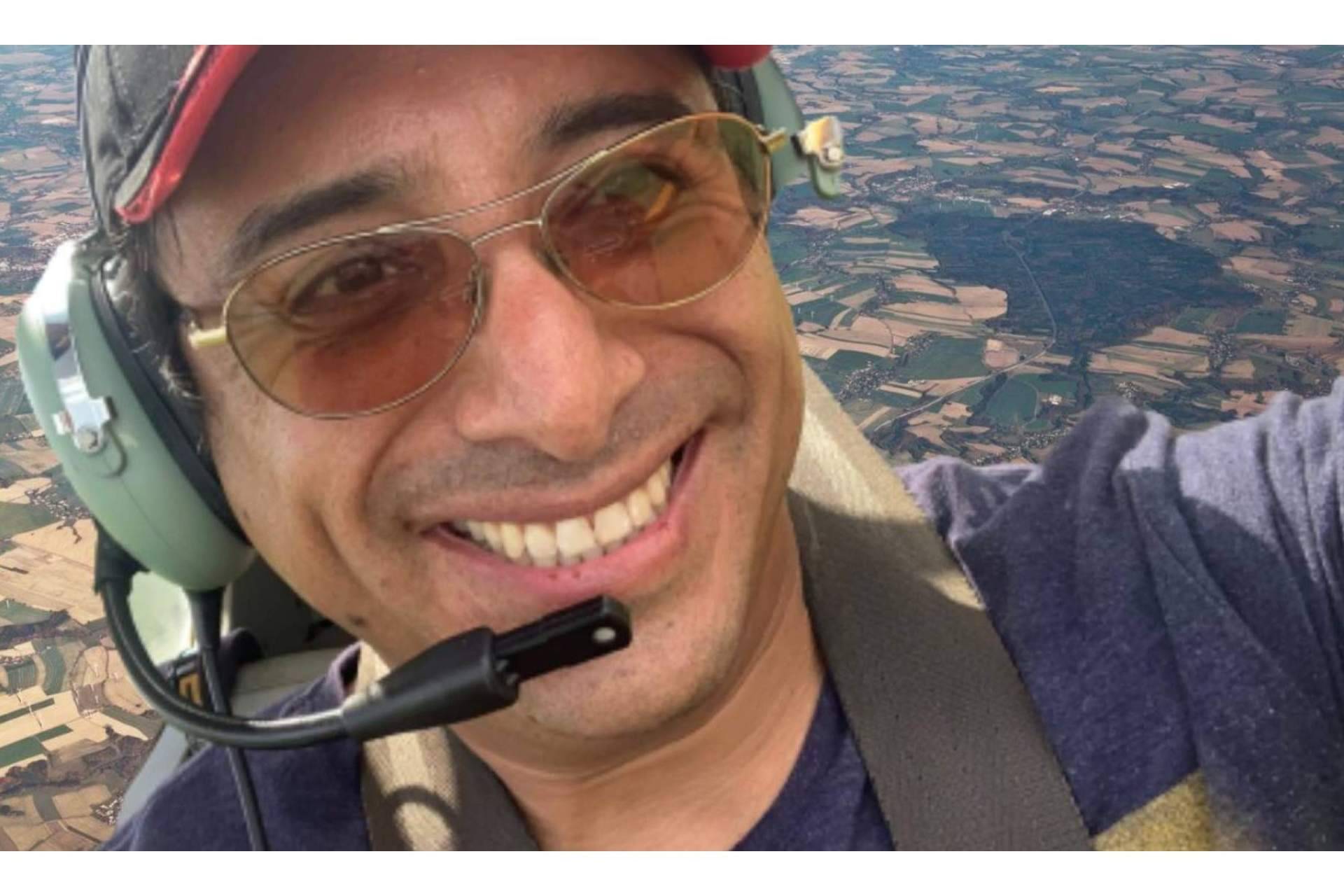 Un aficionado a la aviación que sigue el legado familiar, Bernardo Eucario Moreno León