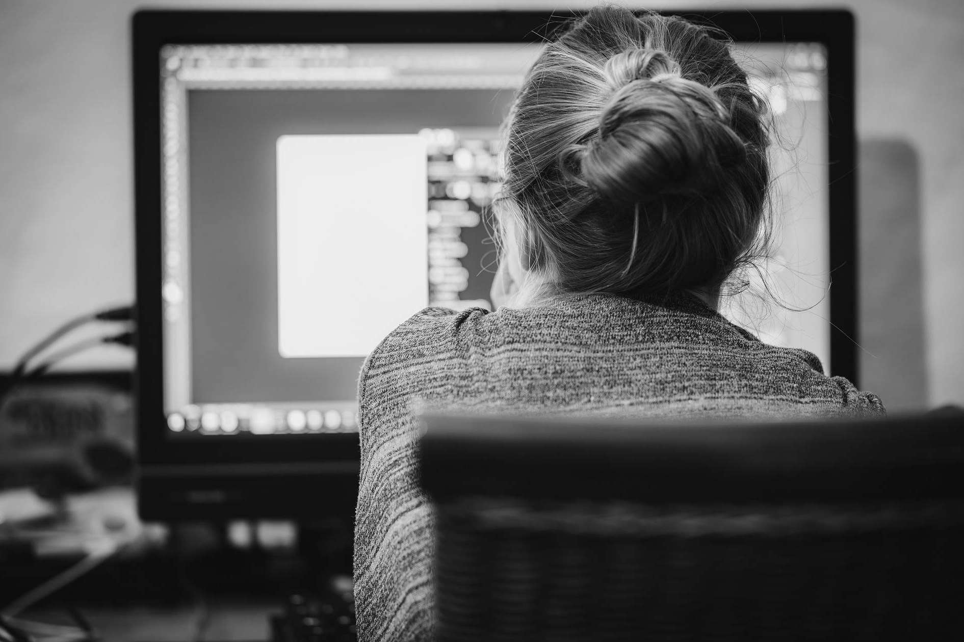 Por qué es importante la ergonomía en el trabajo de oficina, por Mi Web de Salud