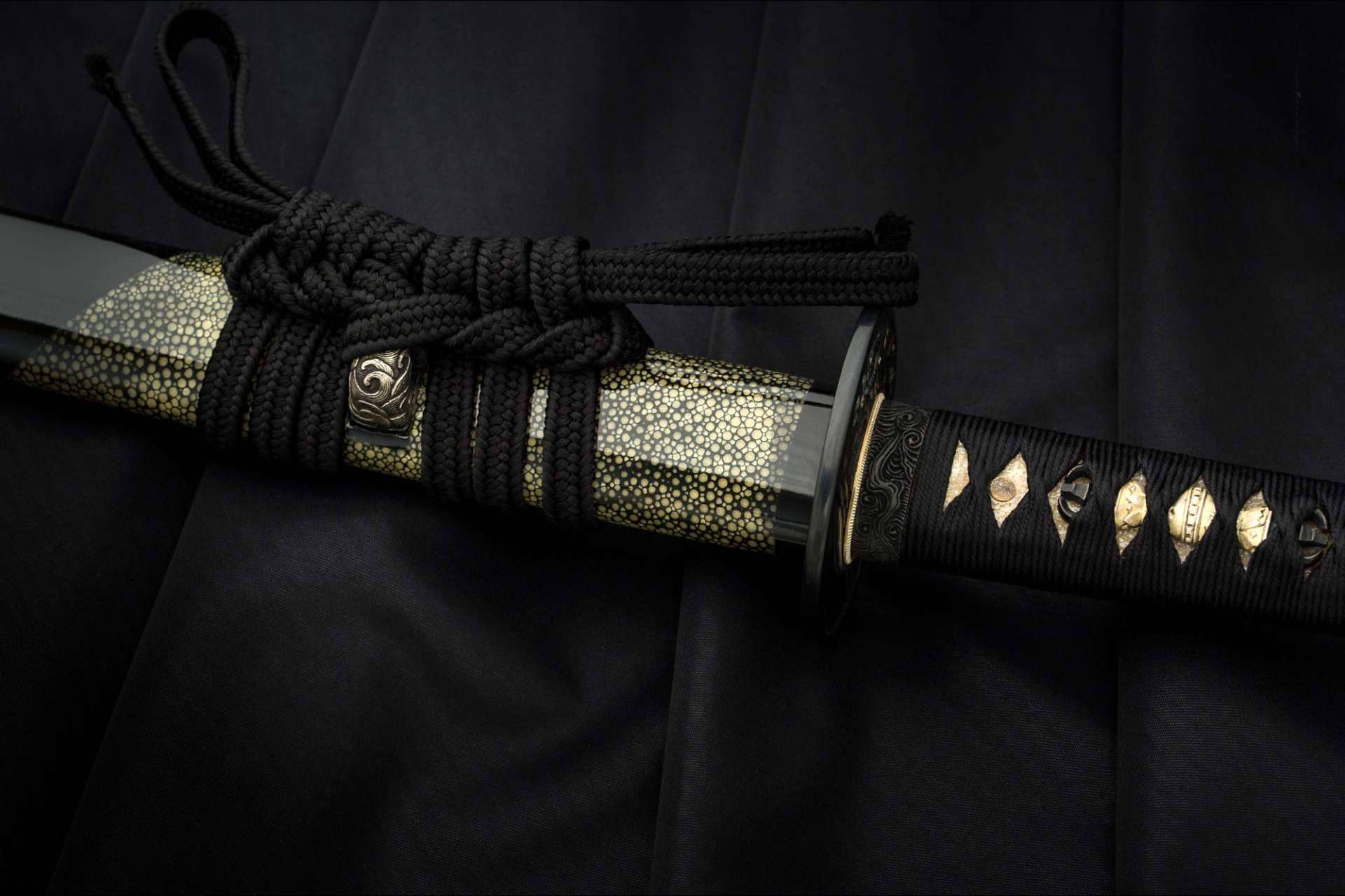 ¿Cómo encontrar una tienda de espadas especializada en katanas? Katanamart
