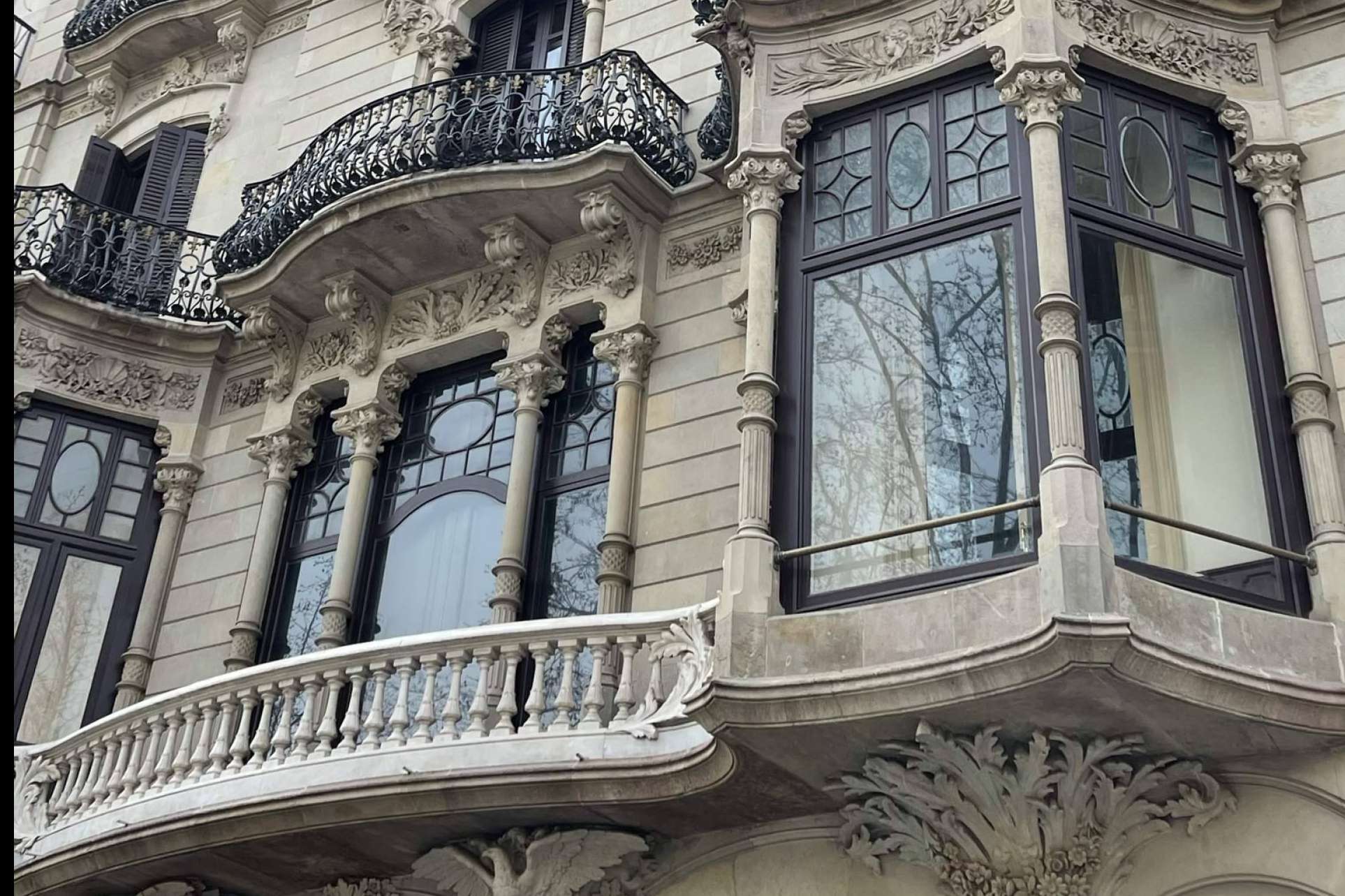 Adquirir inmuebles modernistas en el Barrio de L’Eixample con Finca Regia Real Estate