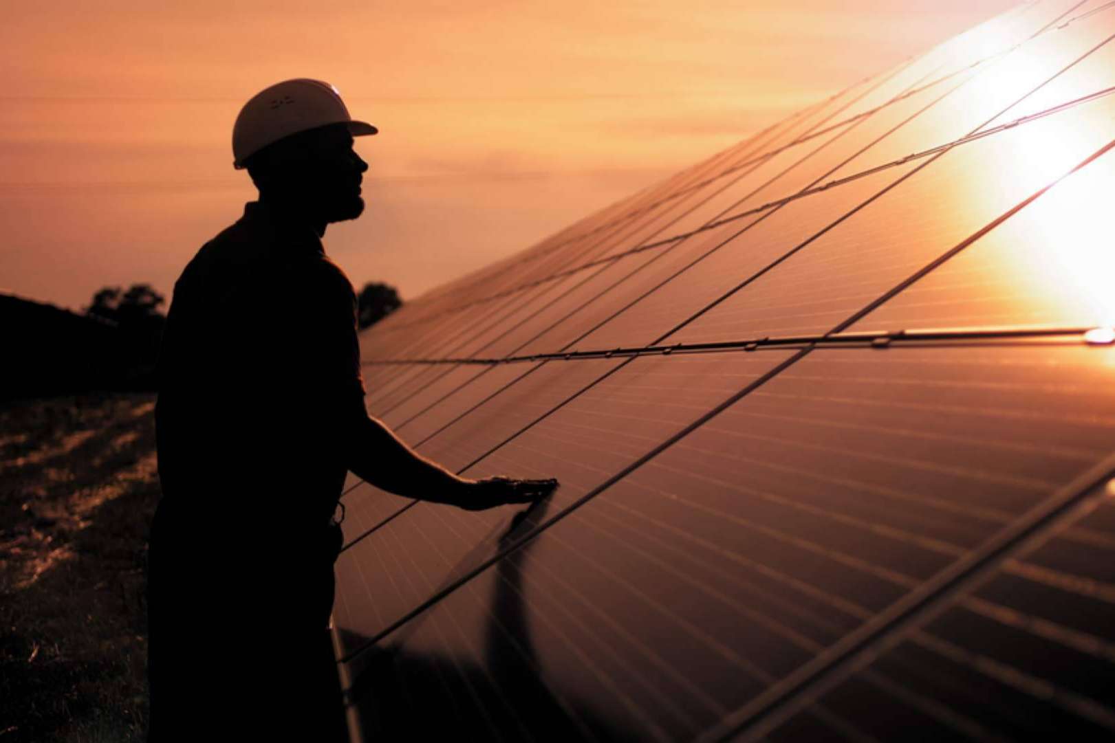 Instalar aerotermia como tecnología en edificios y hogares de la mano de Solar Placa