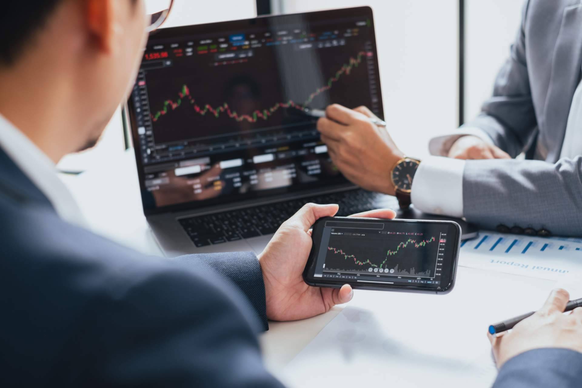Trading Rentable con Chris explica qué tipos de mercados existen y cómo funcionan