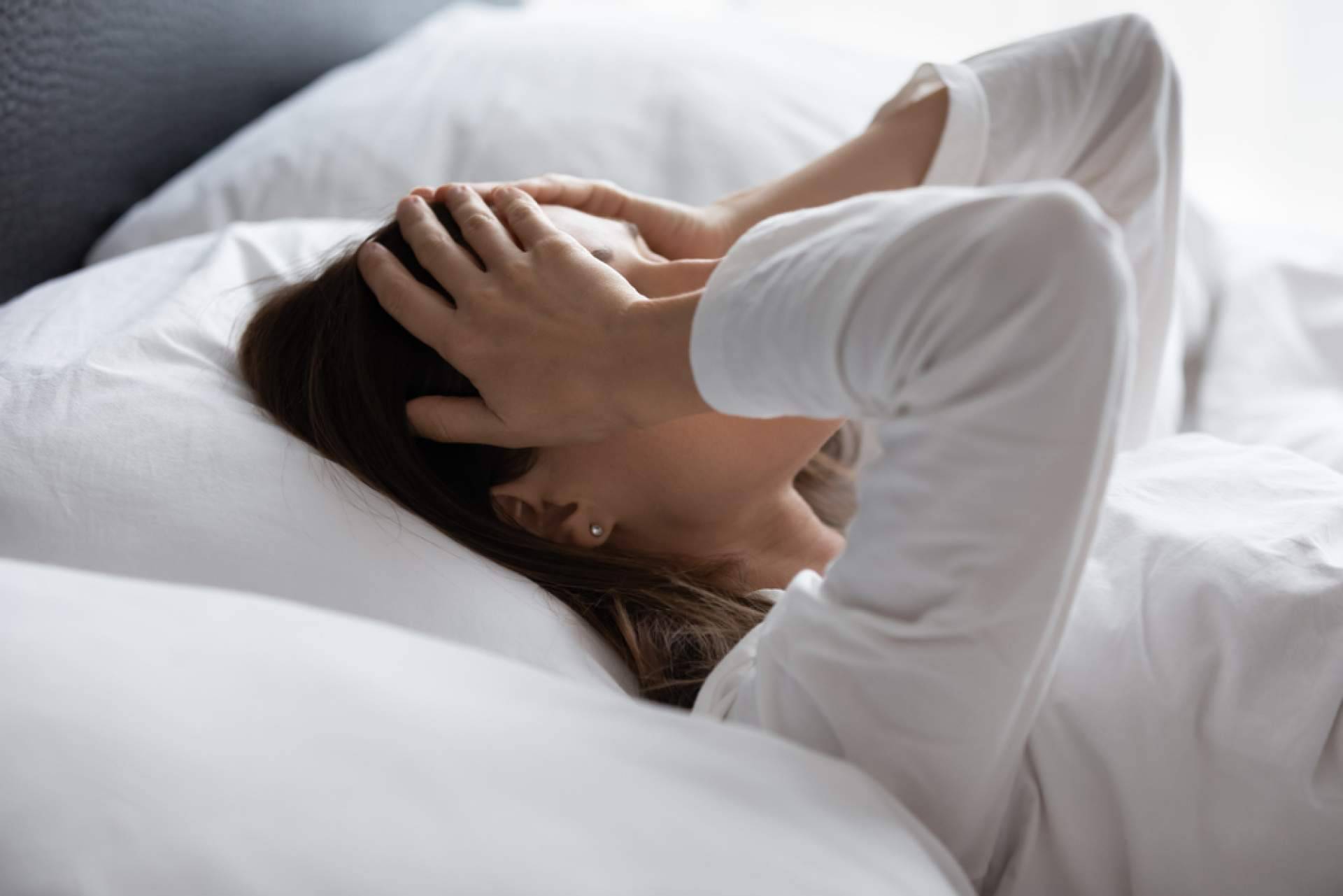 Qué es lo que ocasiona los pensamientos horribles, con Ethos Psicólogos