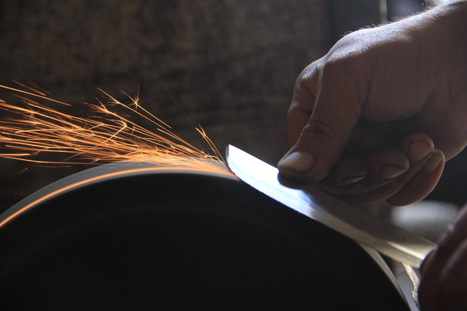 30 años de experiencia en el afilado de herramientas de corte para supermercados y carnicerías, Utistil