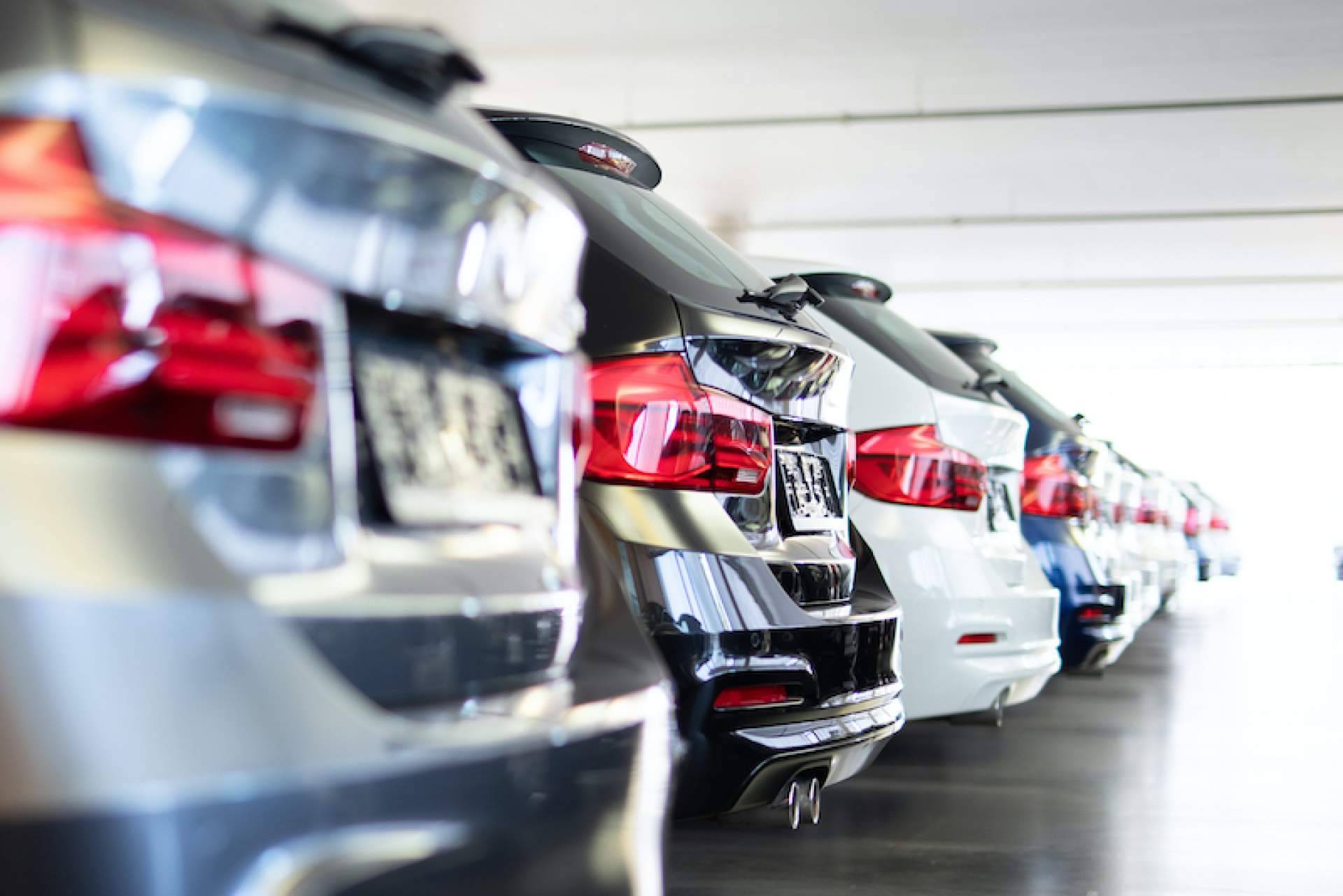 Conocer los beneficios de contar con los vehículos de ocasión que pone a disposición MID Car