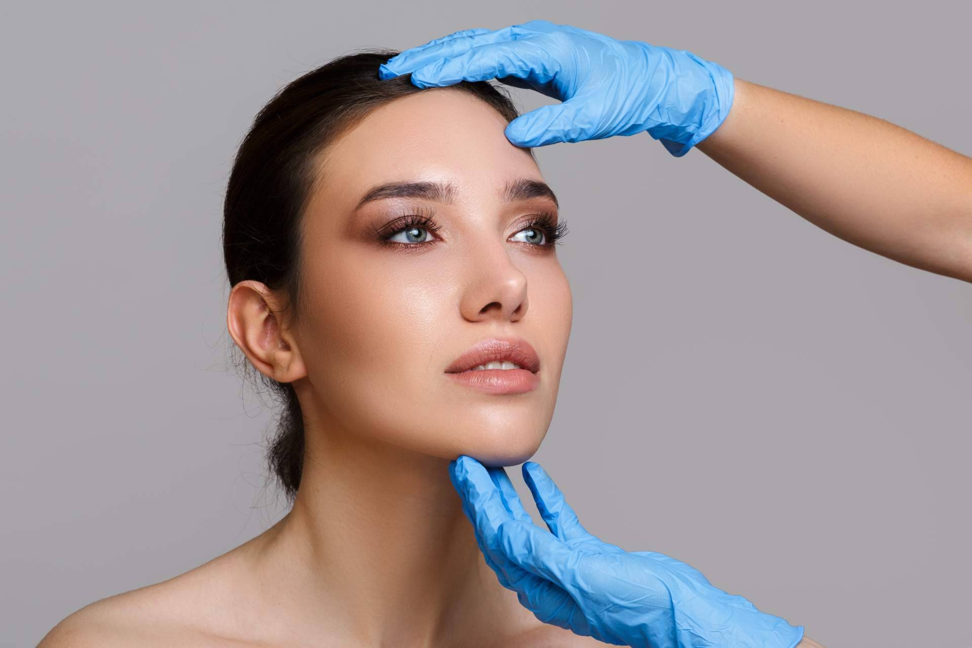 Alluring Clinic ofrece un resultado natural con los rellenos faciales con ácido hialurónico