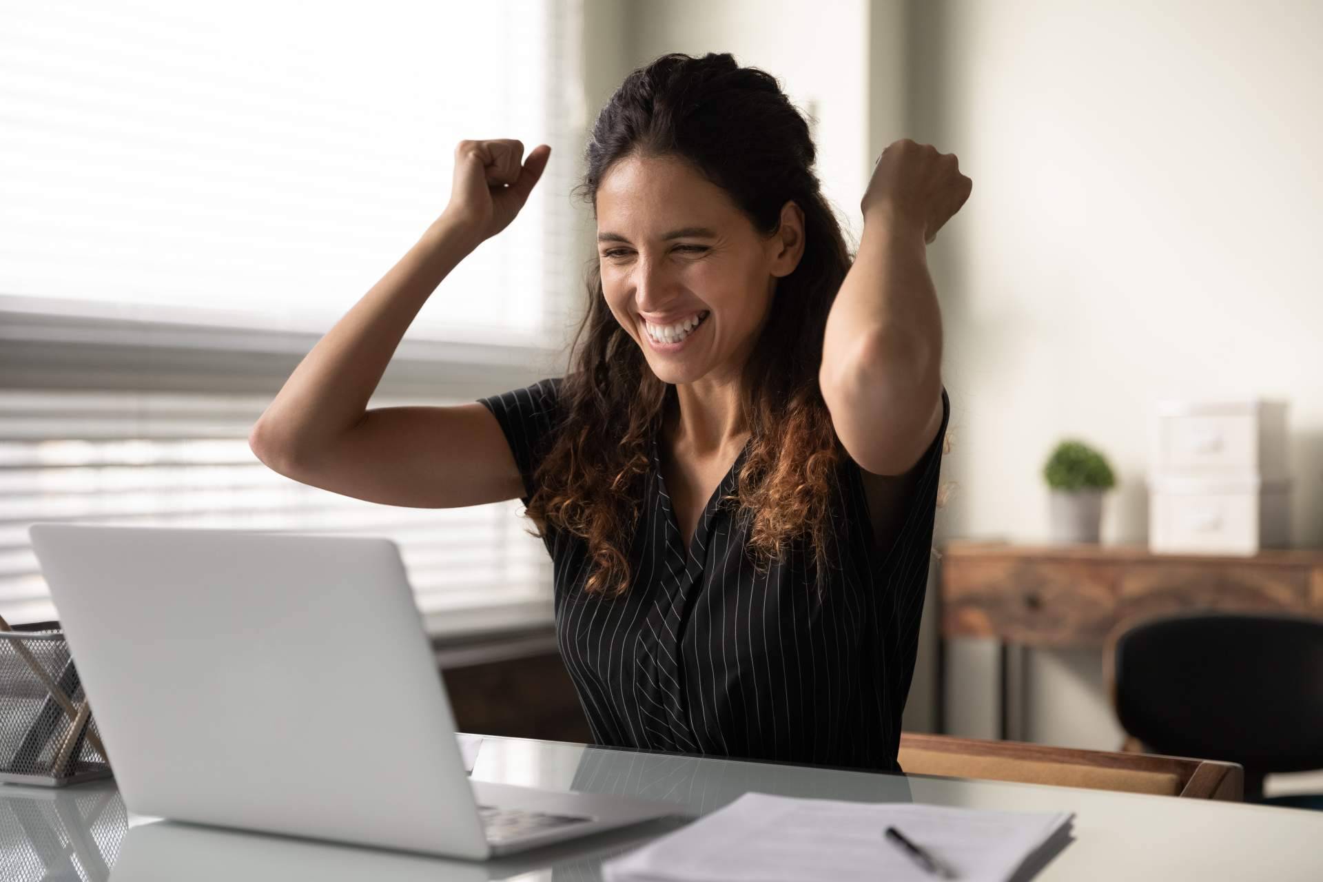 Los beneficios de tener un coach laboral para impulsar la carrera profesional, por Coacher