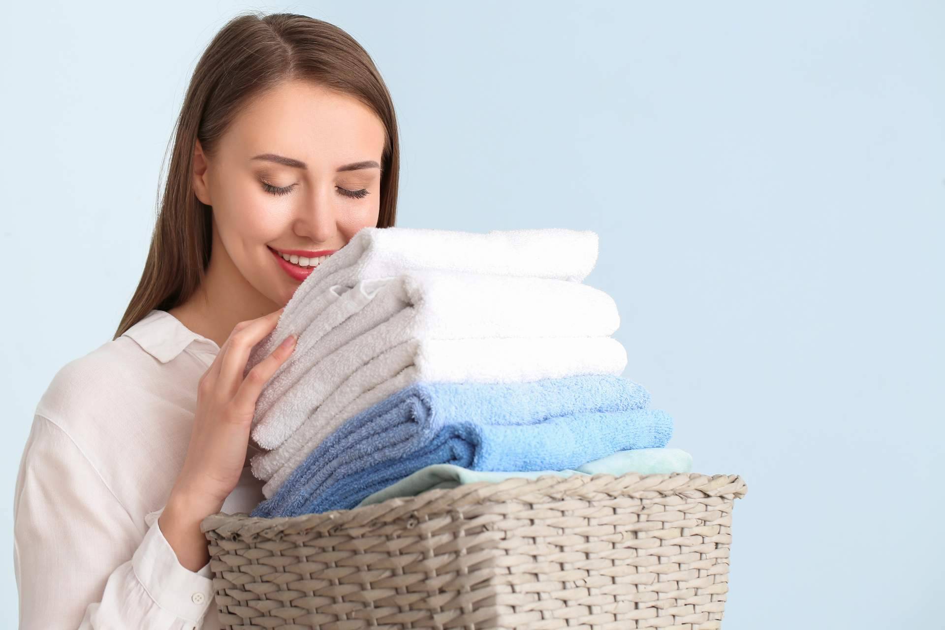 EcoCleans pone a disposición su servicio de lavandería y tintorería a domicilio