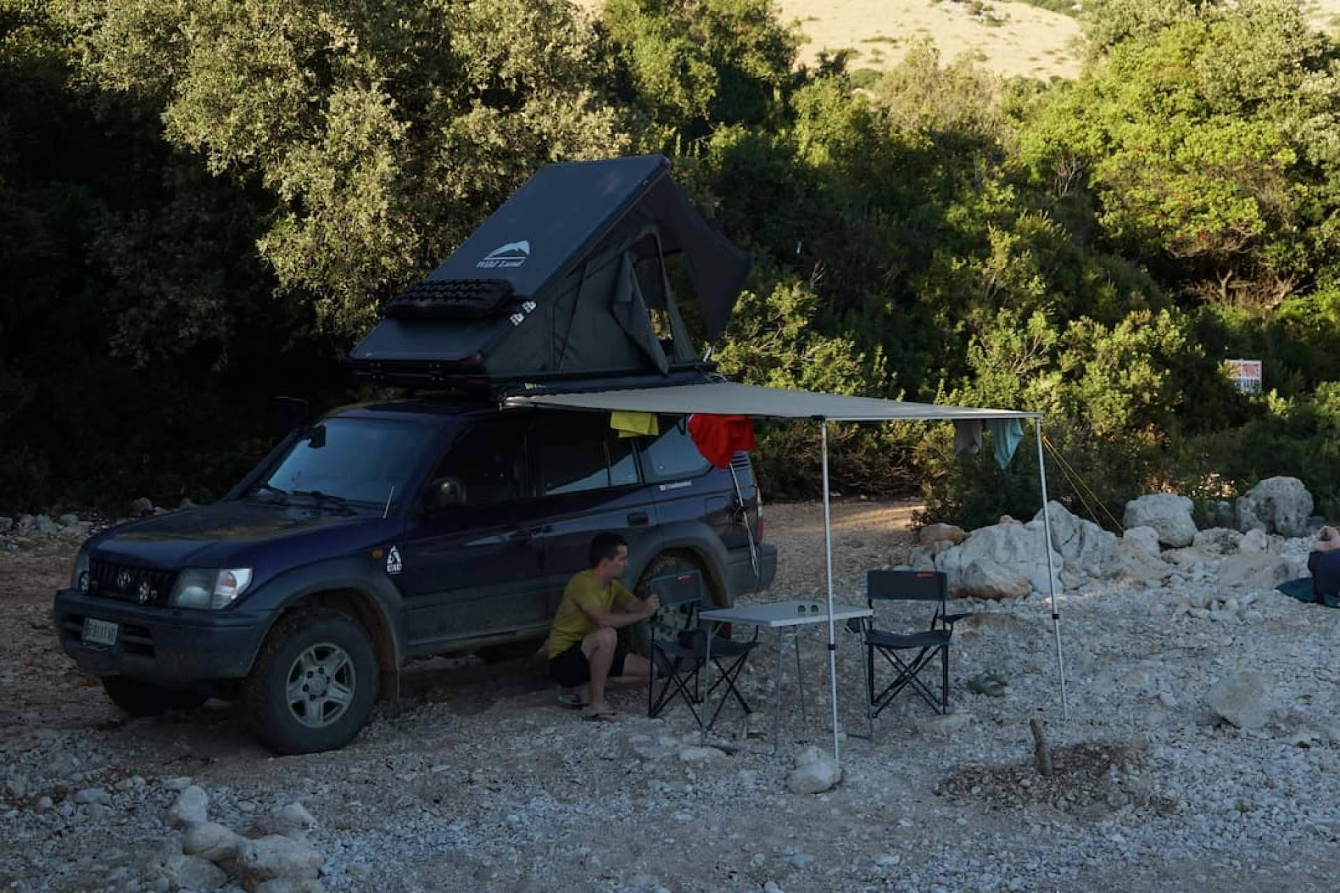 Las tiendas de techo para coche, una opción económica de camperizar cualquier tipo de vehículo