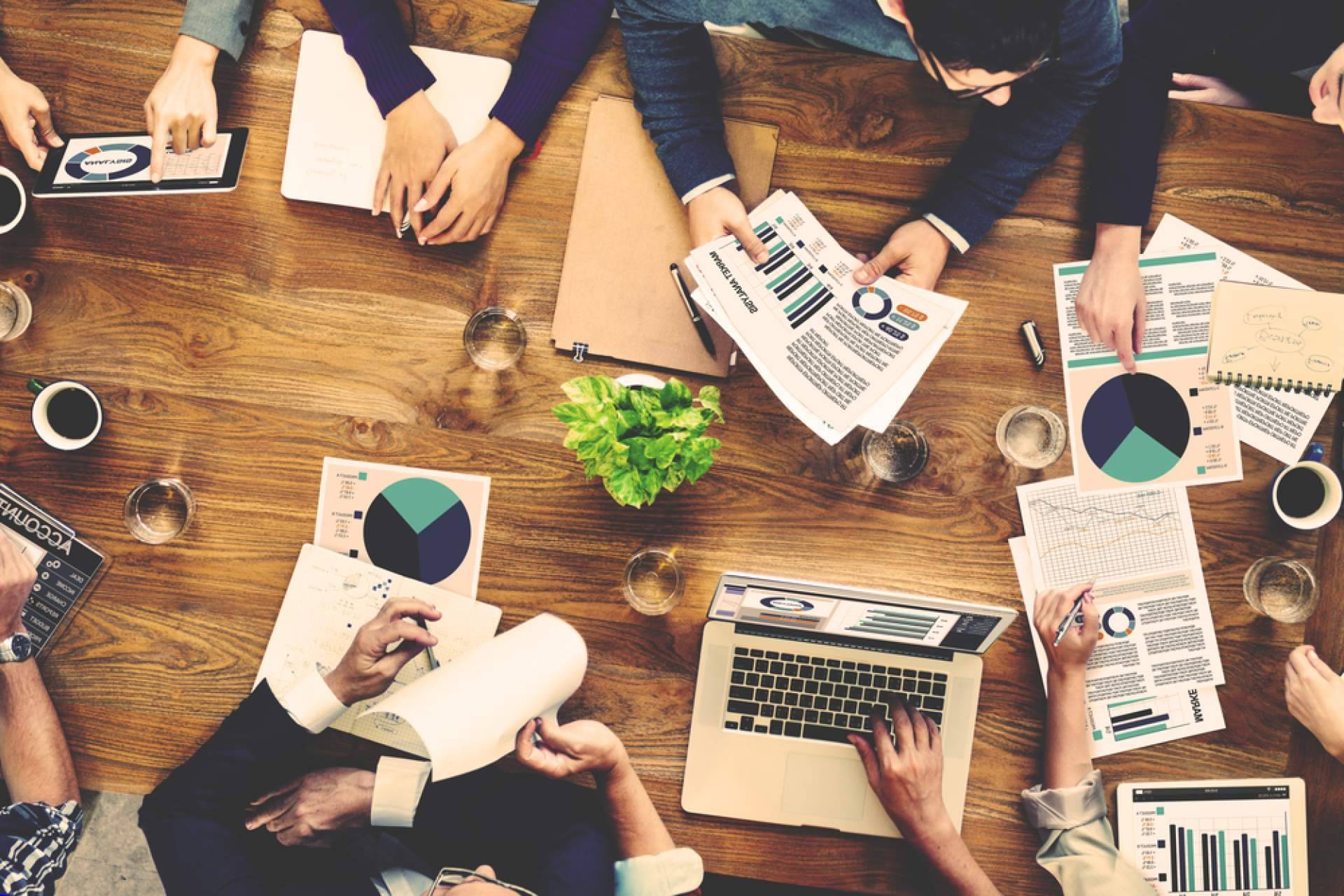 Mejorar la presencia online con los expertos en marketing digital de la empresa Queenpc
