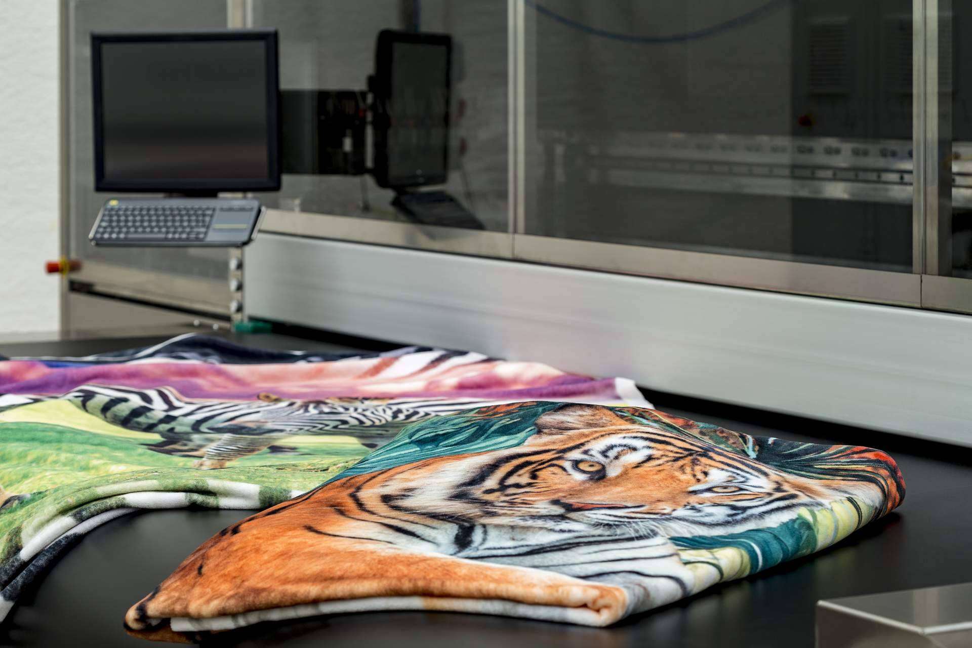 Beneficios y características de la impresora digital textil KERAjet