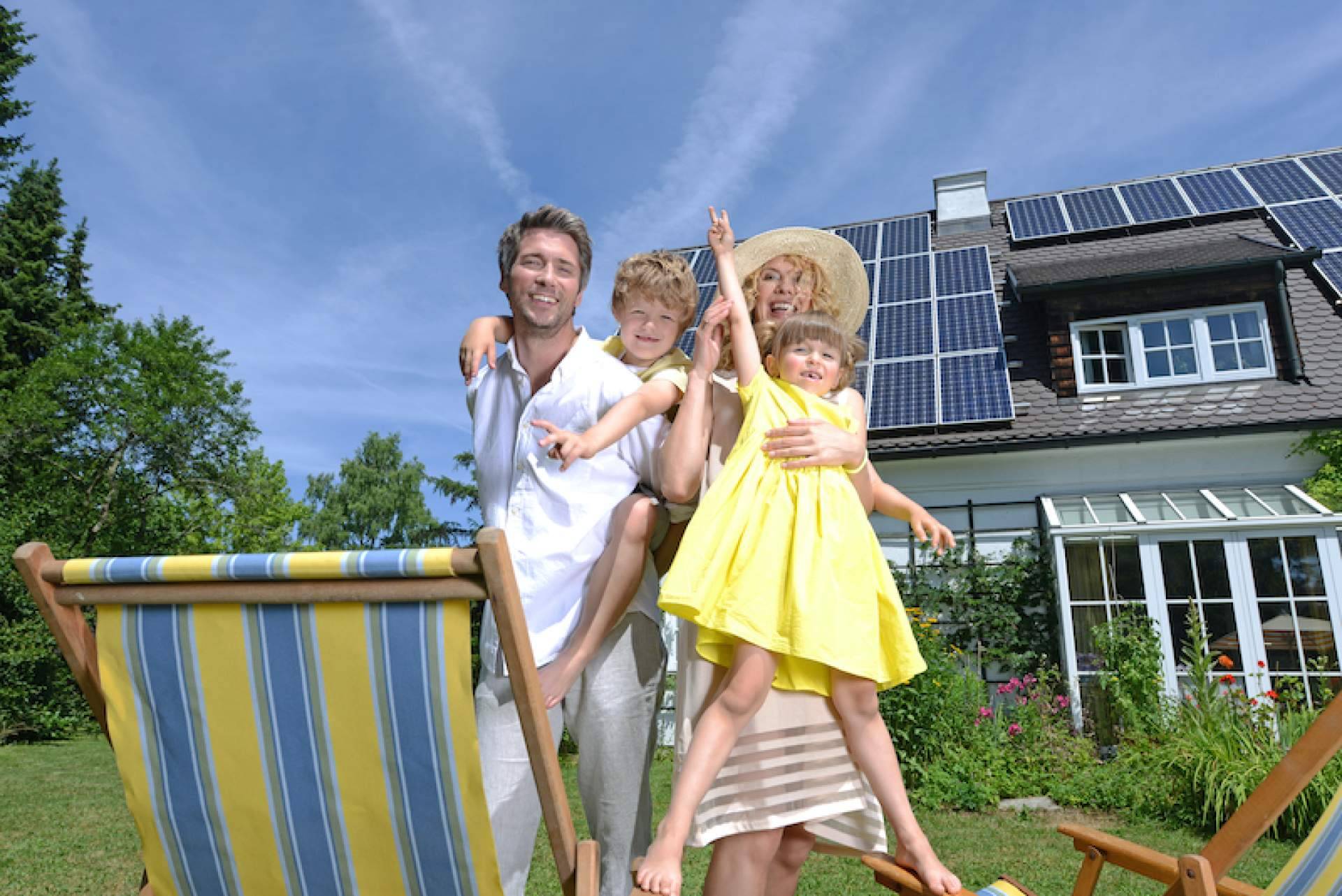 Las baterías para paneles solares, ¿son necesarias?