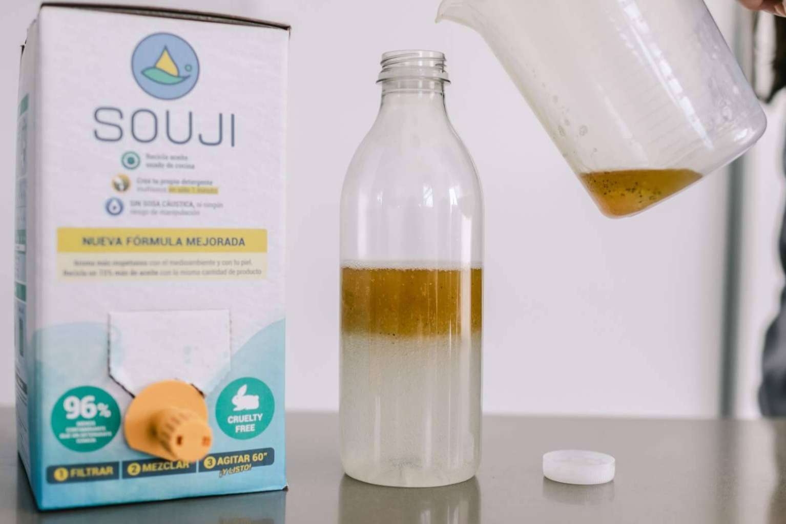 El líquido ‘mágico’ que permite transformar el aceite usado en detergente, en solo 1 minuto. Souji, la revolución del reciclaje