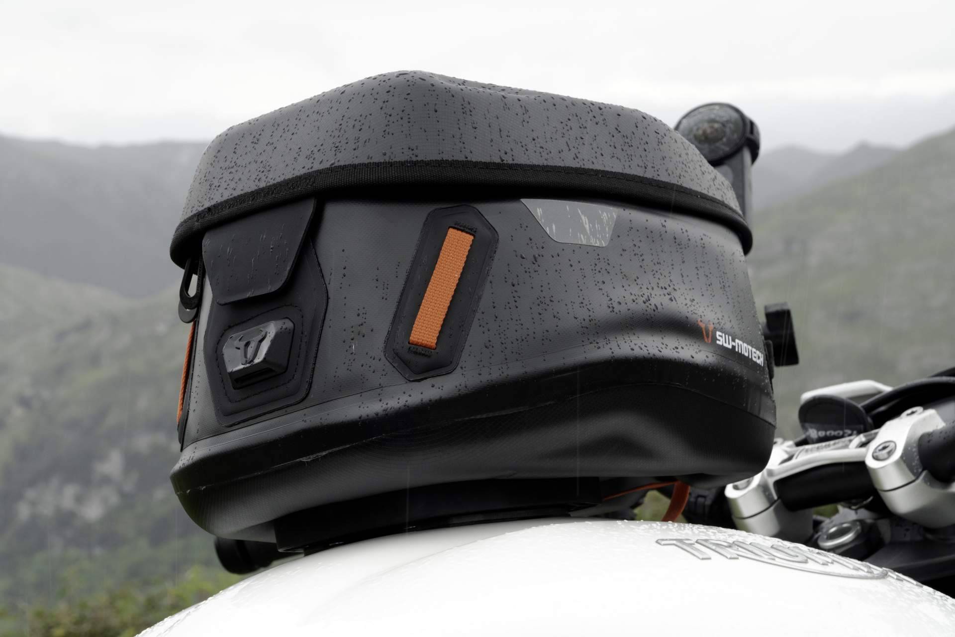 Este verano, no dejarse nada en casa es posible con el equipaje para moto de SW-MOTECH