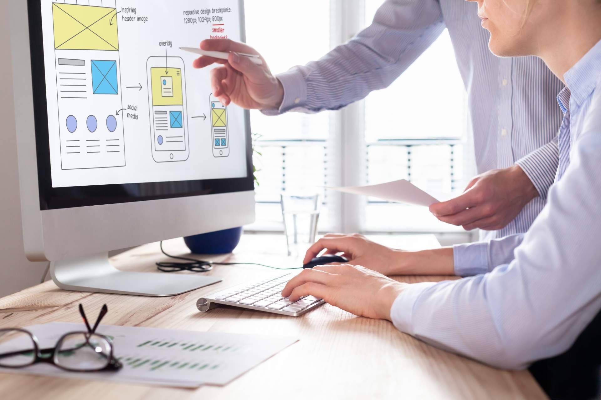 Descubrir por qué es fundamental el diseño de una página web, con Novologic