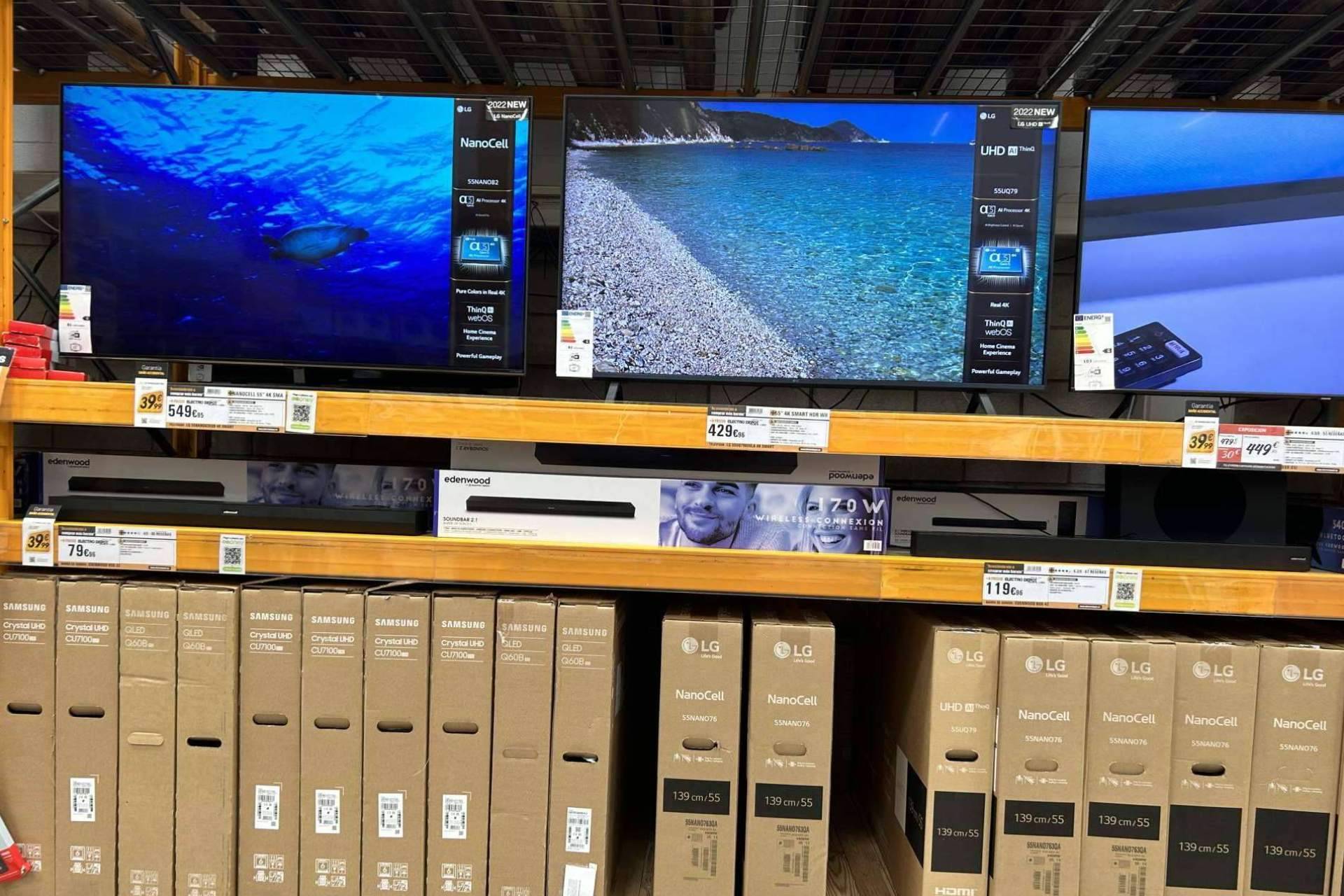 Disfrutar de un cine en casa con los proyectores y las barras de sonido de Electro Depot