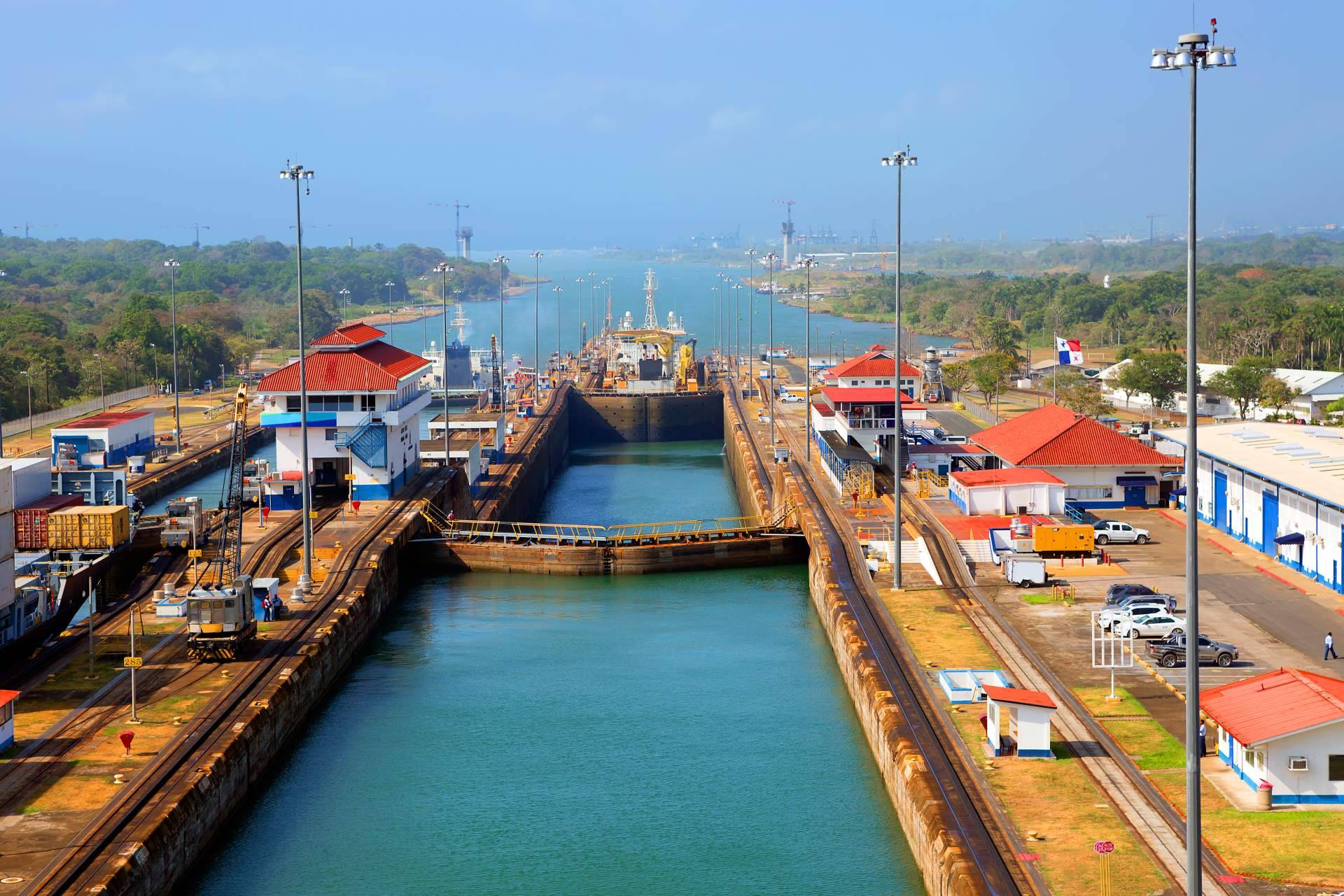 Grupo Los Pueblos explica las 8 razones por las que invertir en Panamá